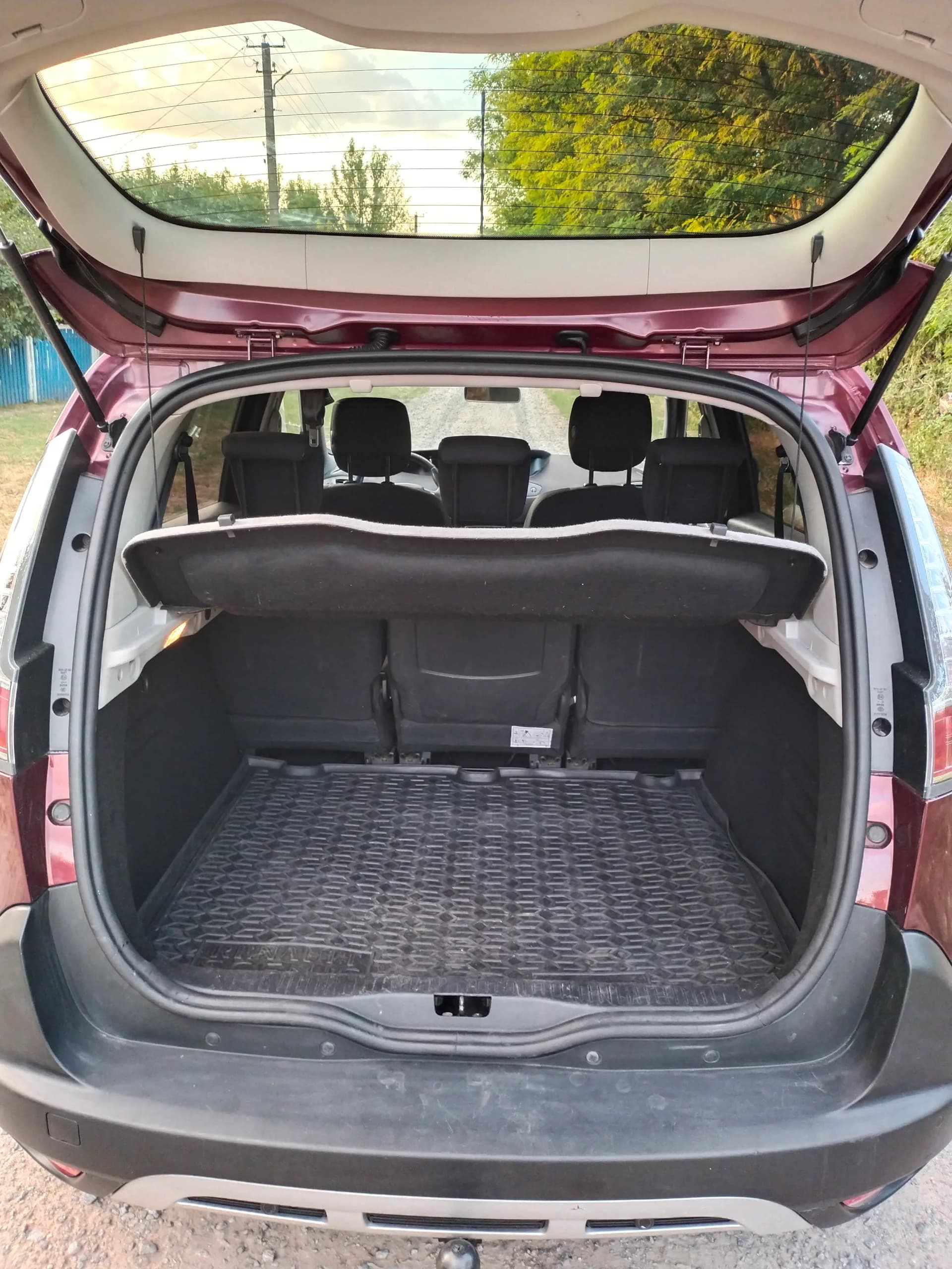 Renault Scenic XMOD — фото 10