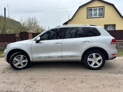 Volkswagen Touareg — фото 9
