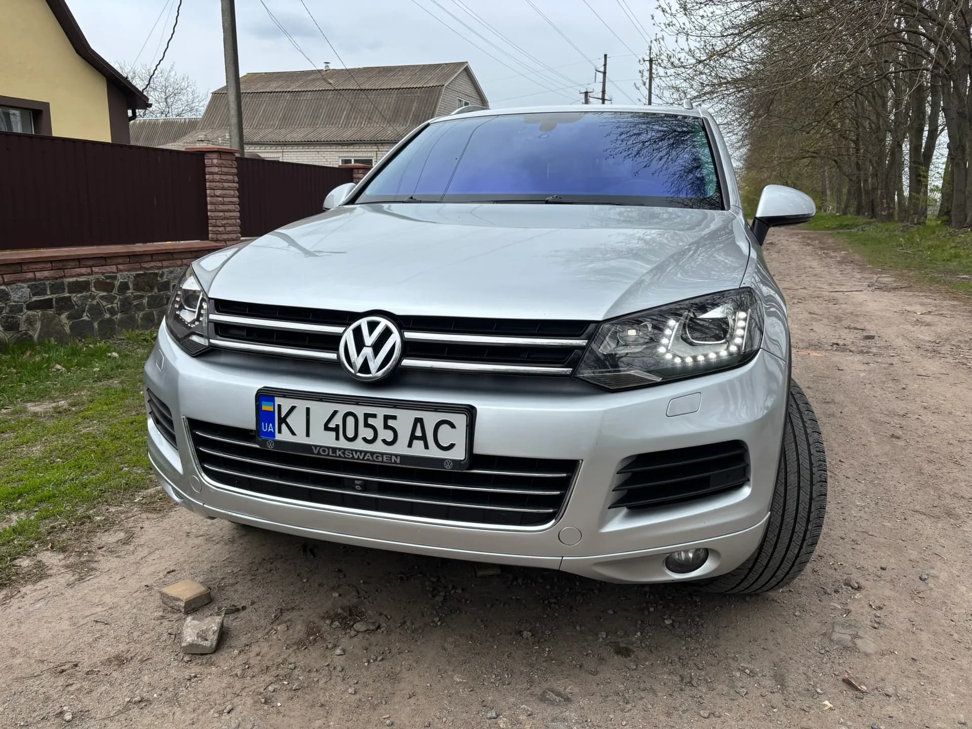 Volkswagen Touareg — фото 12