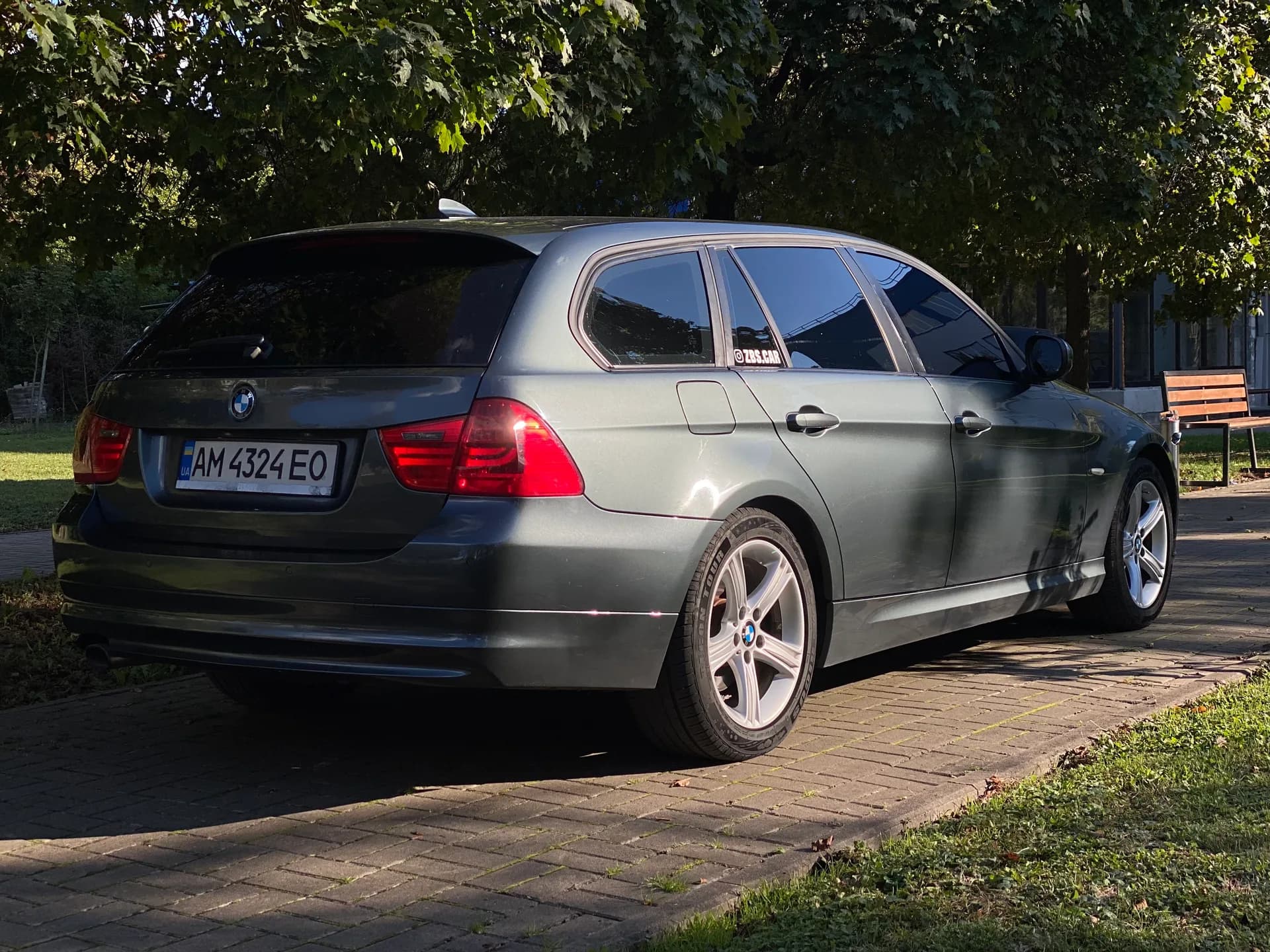 BMW 3 Series — фото 4