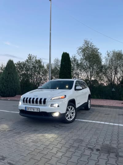 Jeep Cherokee — фото 9