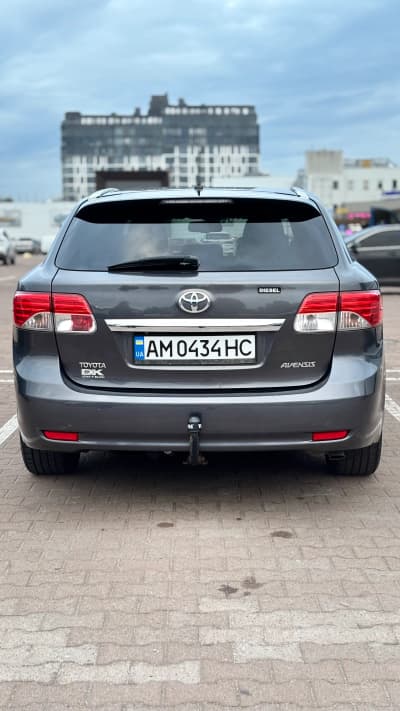 Toyota Avensis — фото 3