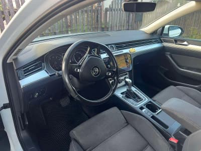 Volkswagen Passat — фото 1