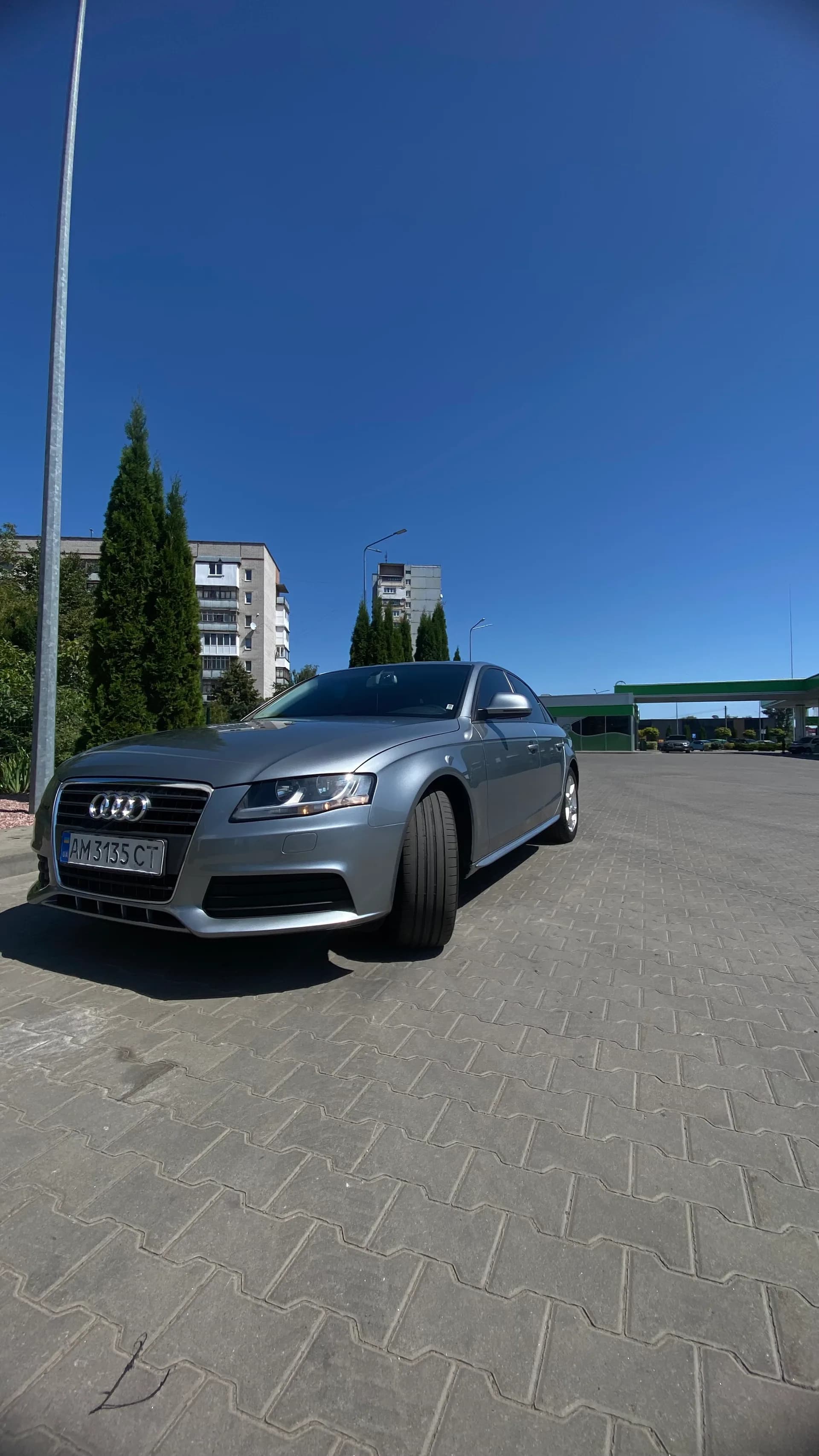 Audi A4 — фото 2