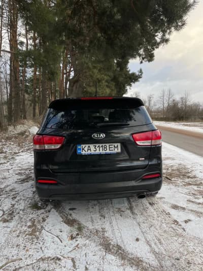 Kia Sorento — фото 5
