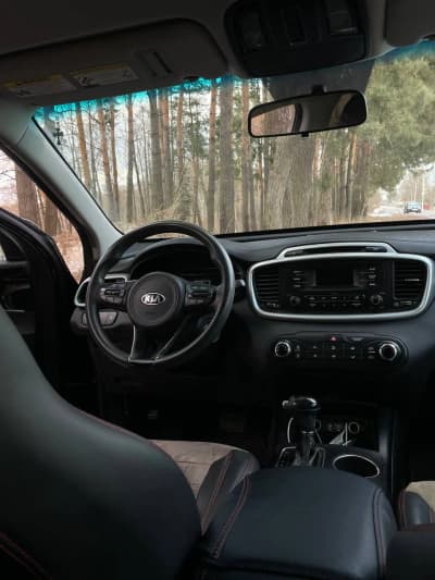 Kia Sorento — фото 10