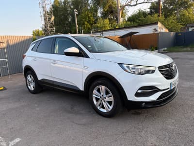 Opel Grandland X — фото 8