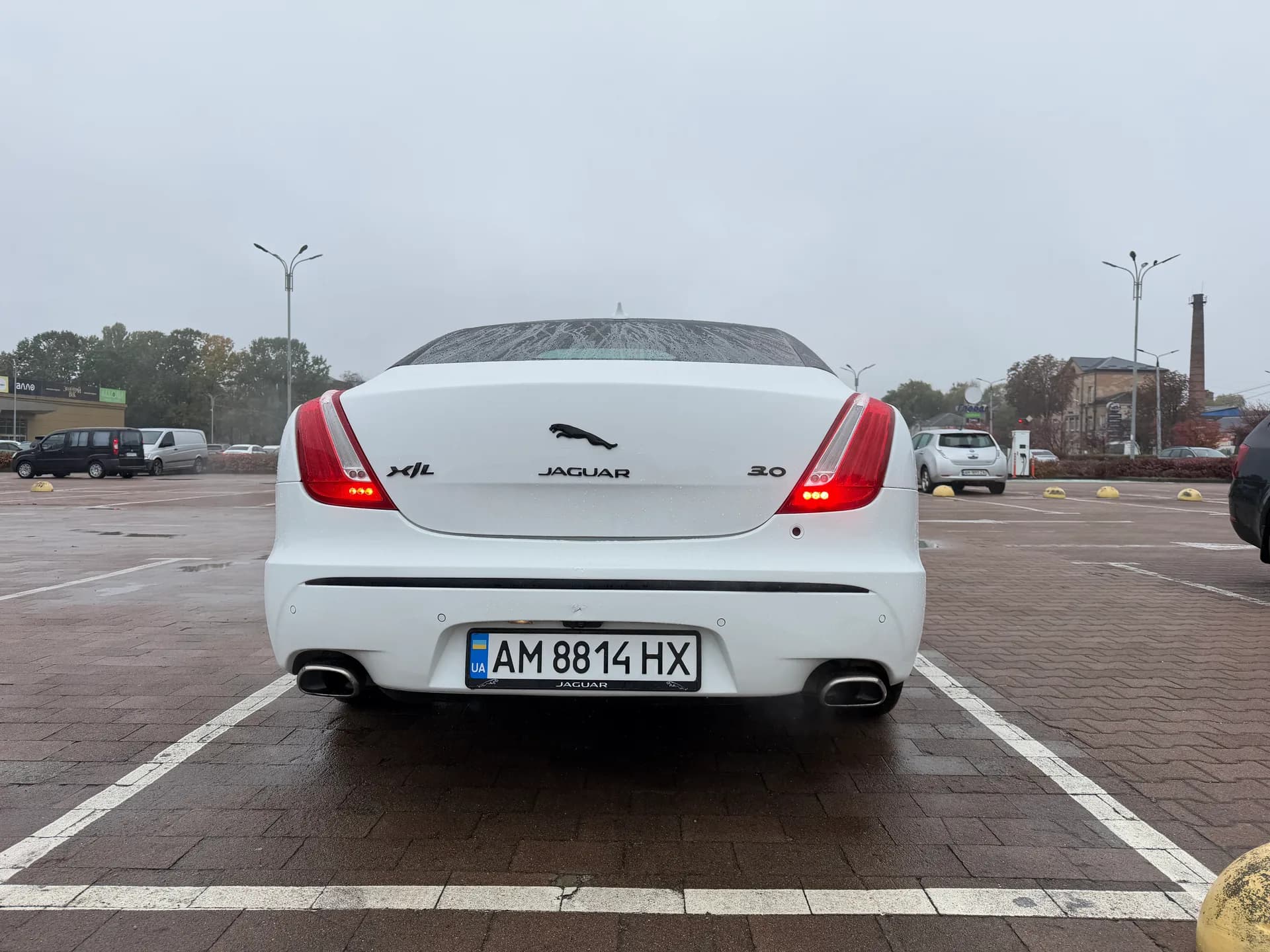 Jaguar XJ — фото 1