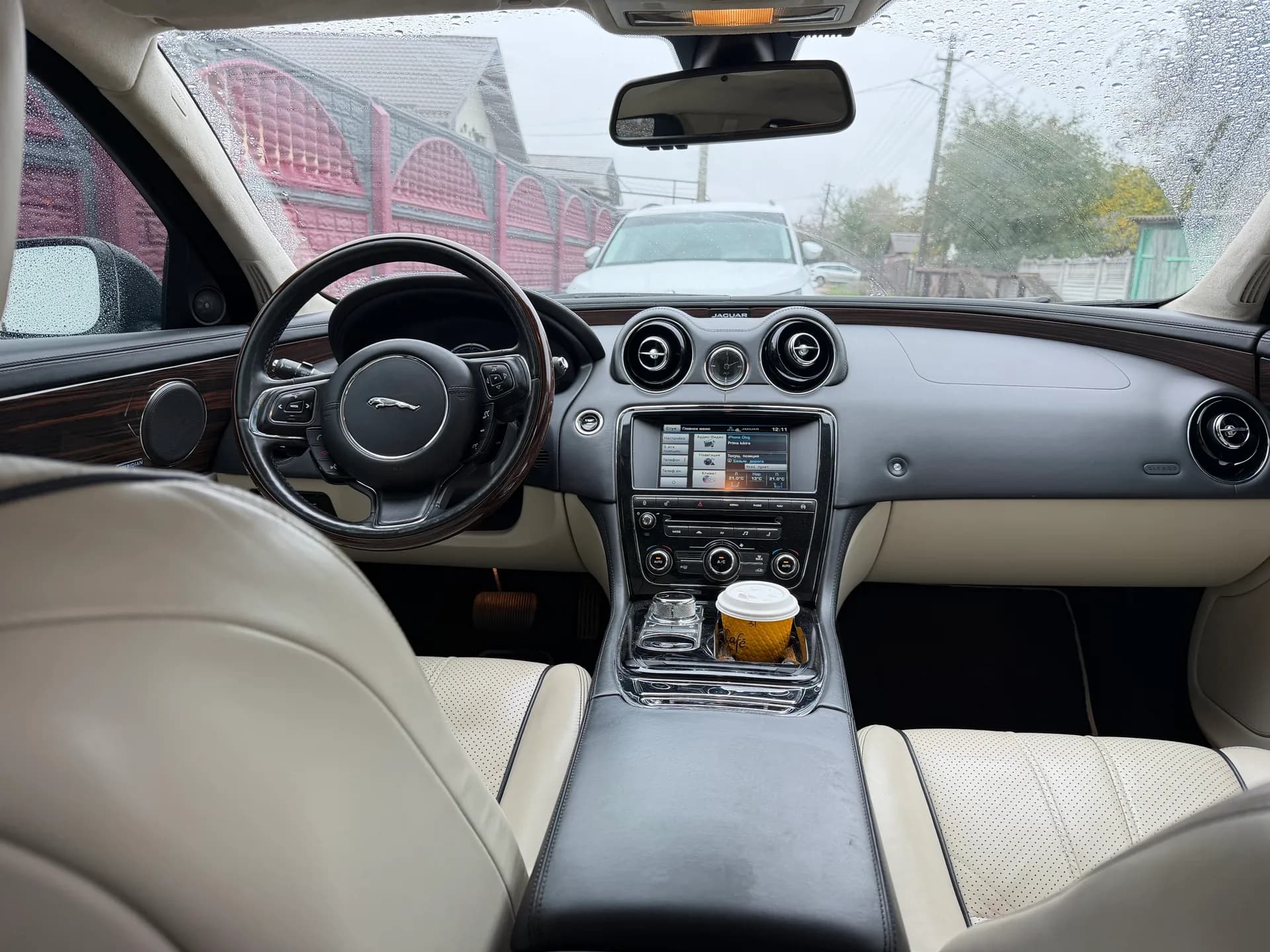 Jaguar XJ — фото 6