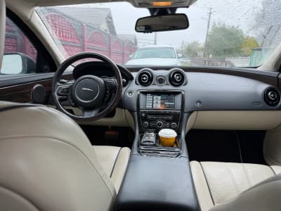 Jaguar XJ — фото 6