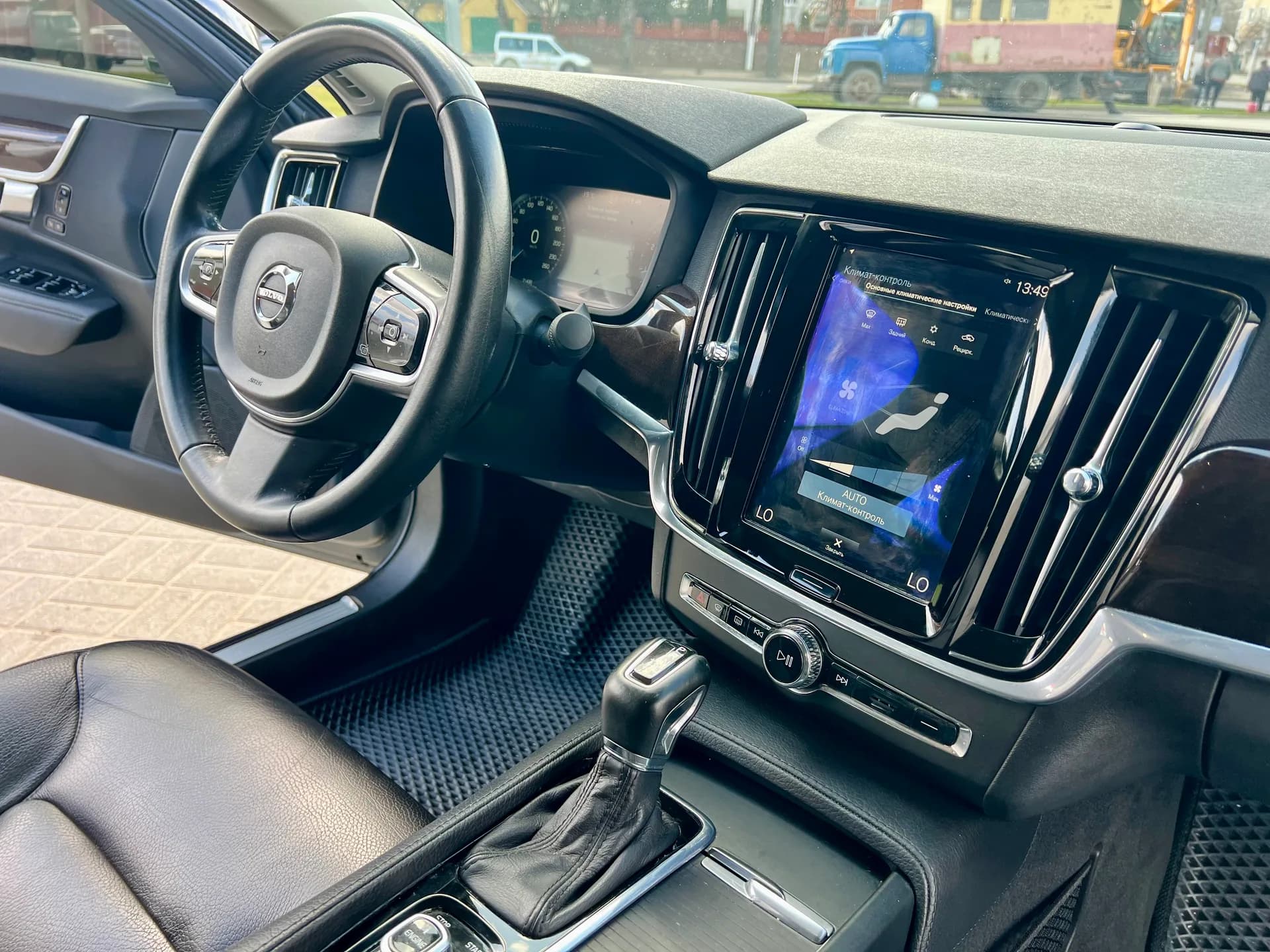 Volvo S90 — фото 9