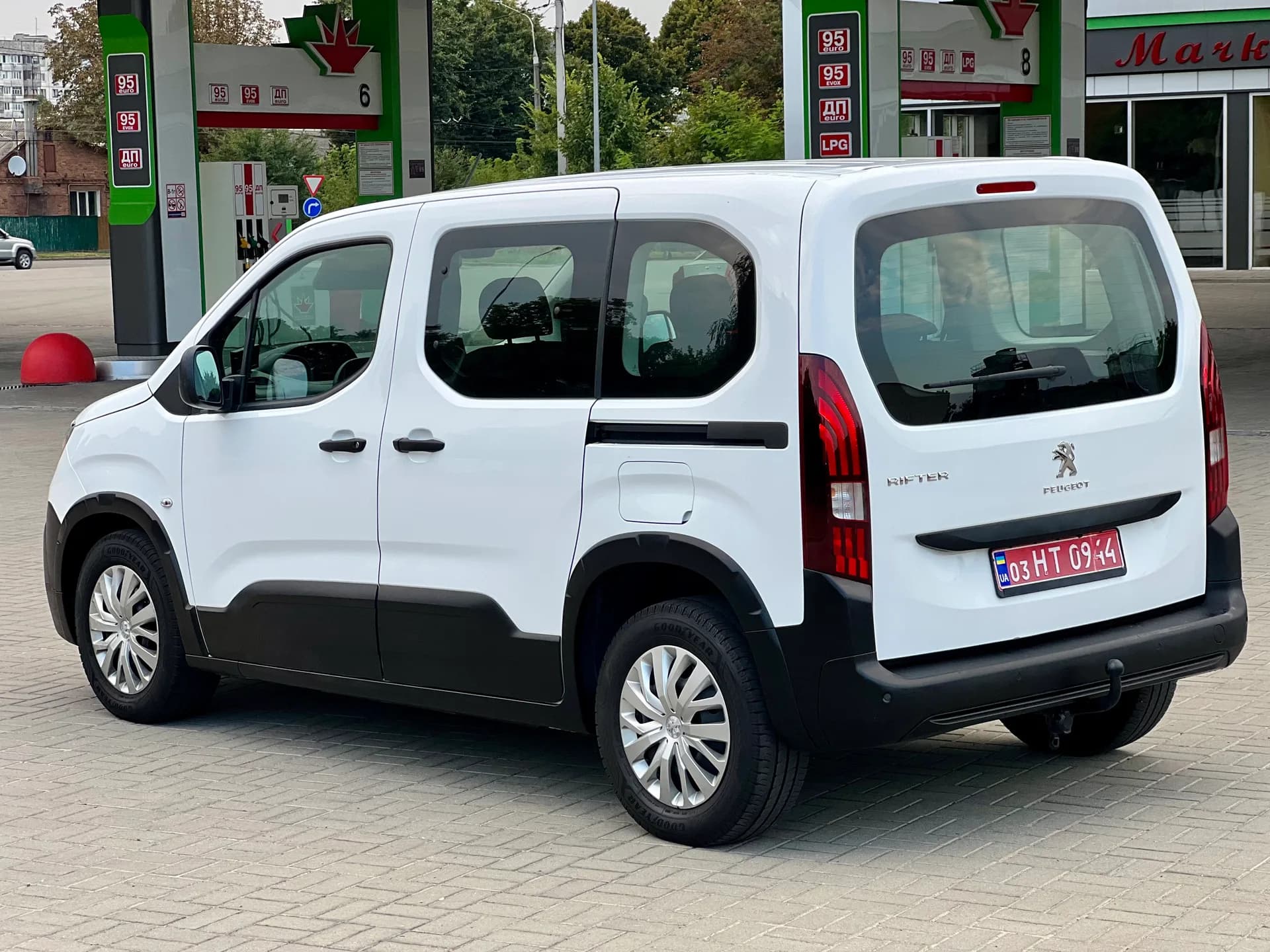 Peugeot Rifter — фото 2