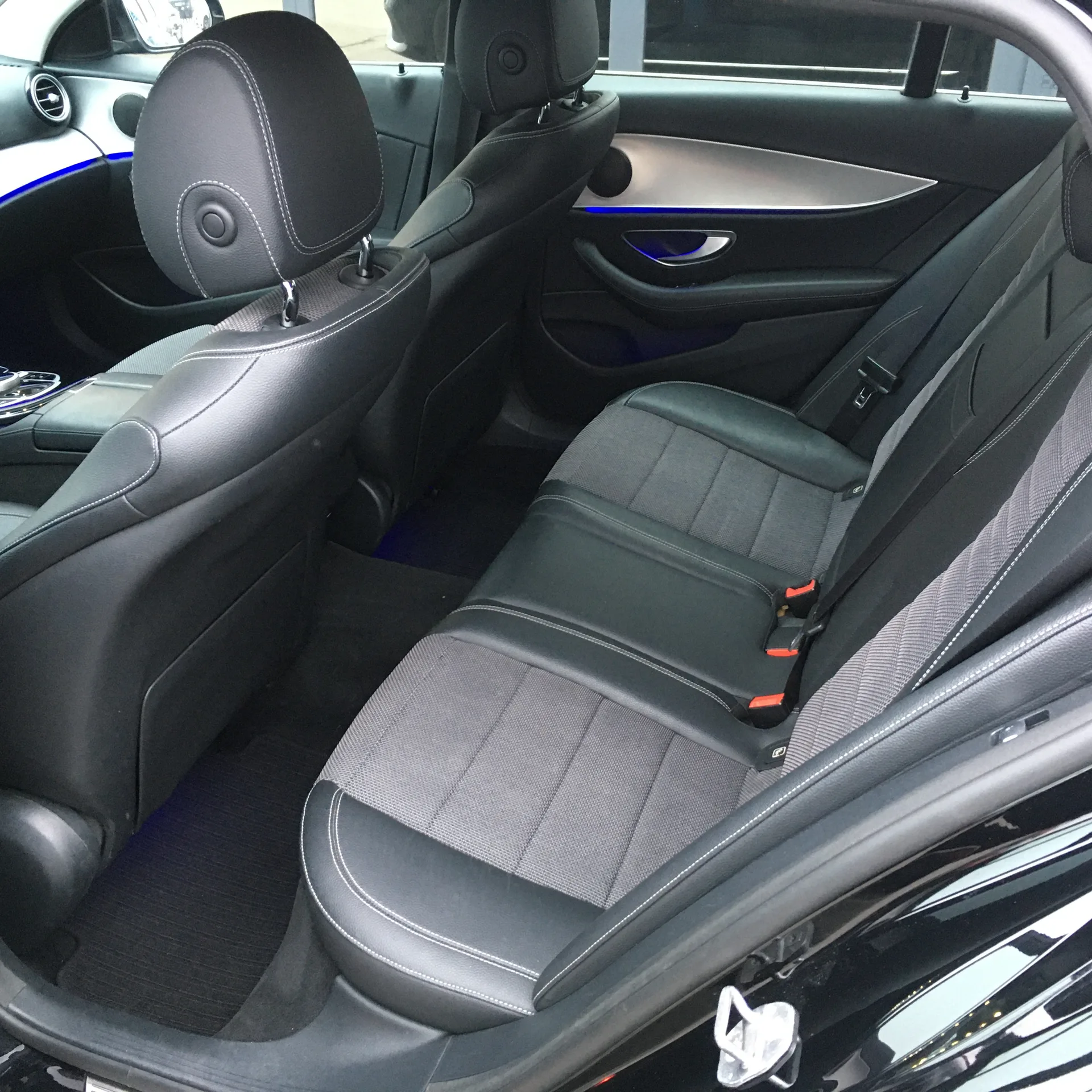 Mercedes-Benz E-Class — фото 6