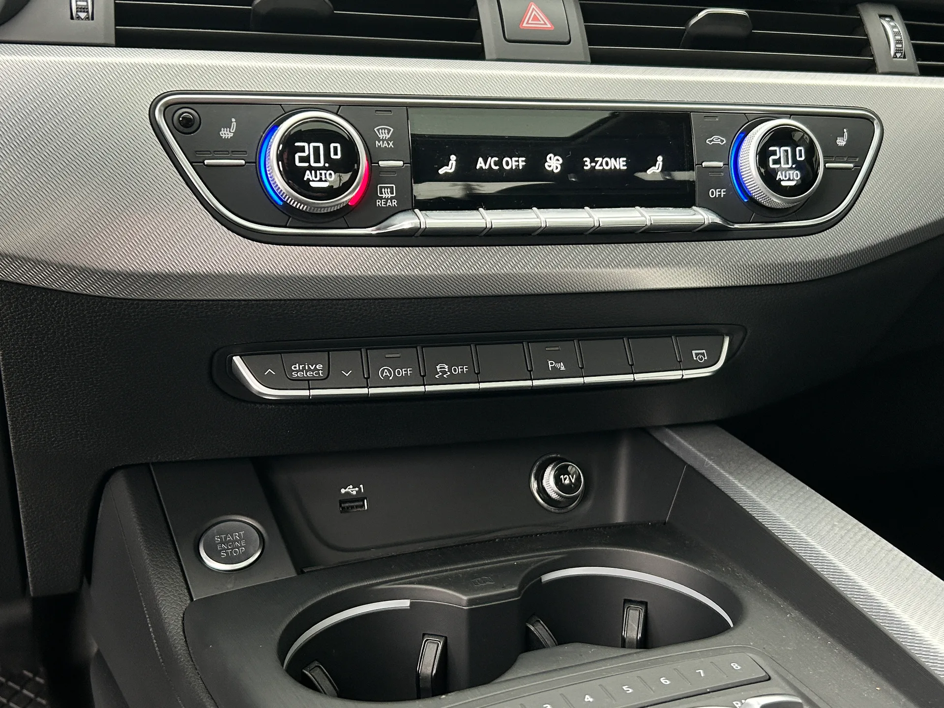 Audi A4 — фото 10