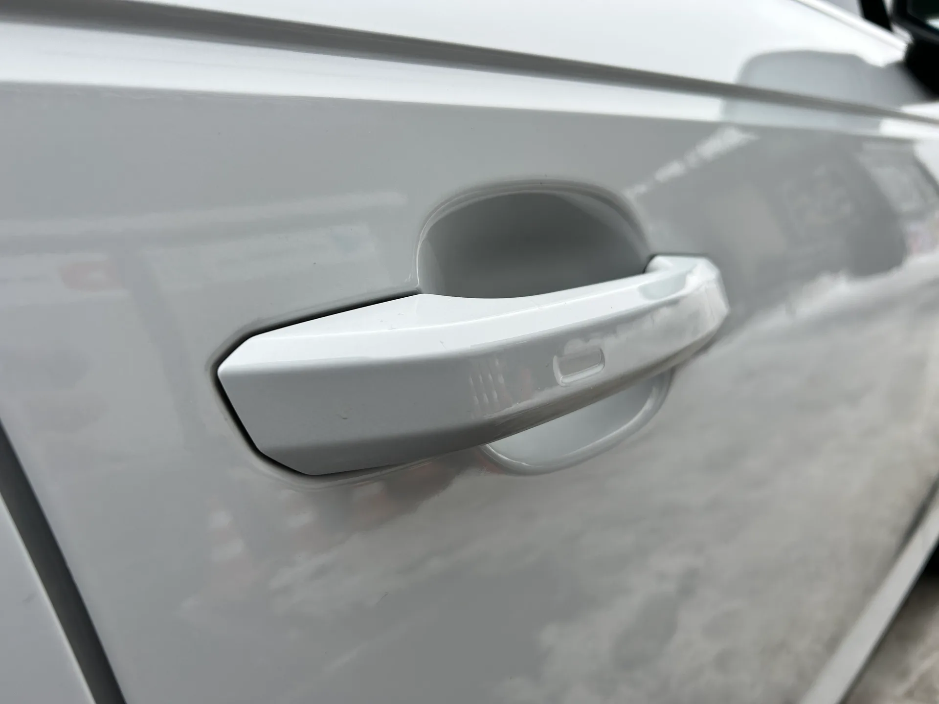 Audi A4 — фото 11