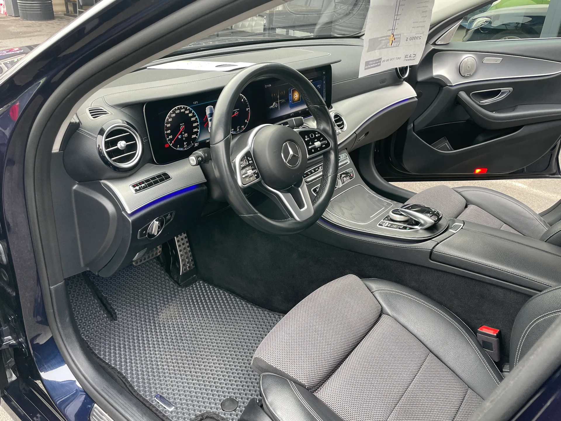 Mercedes-Benz E-Class — фото 9