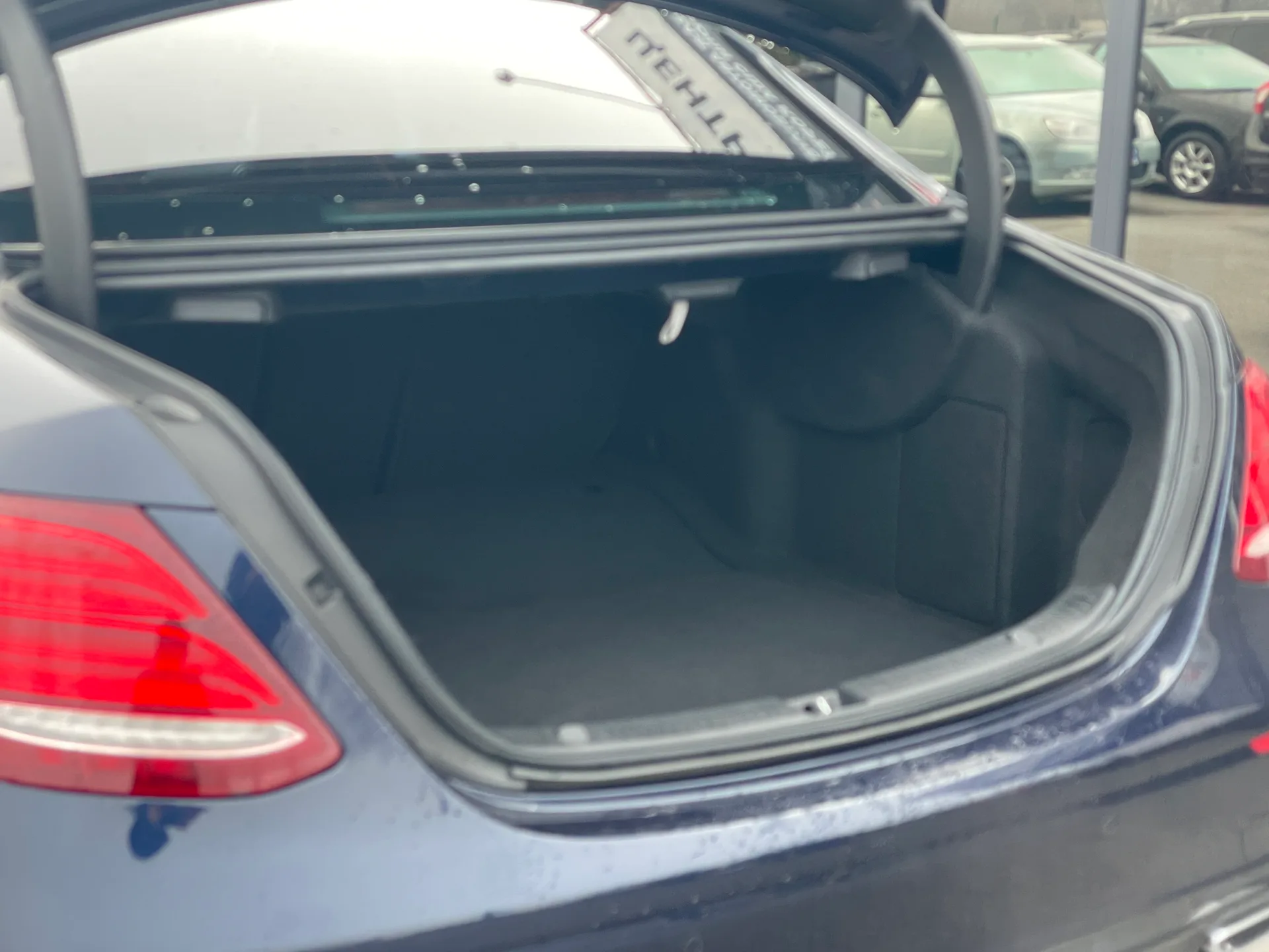 Mercedes-Benz E-Class — фото 11