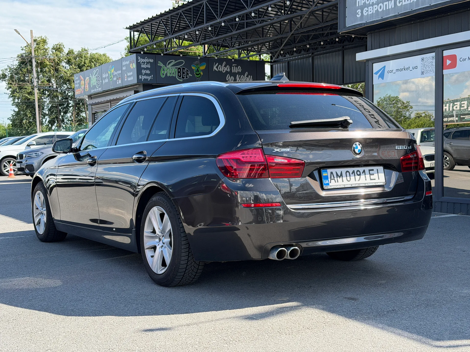 BMW 5 Series — фото 4