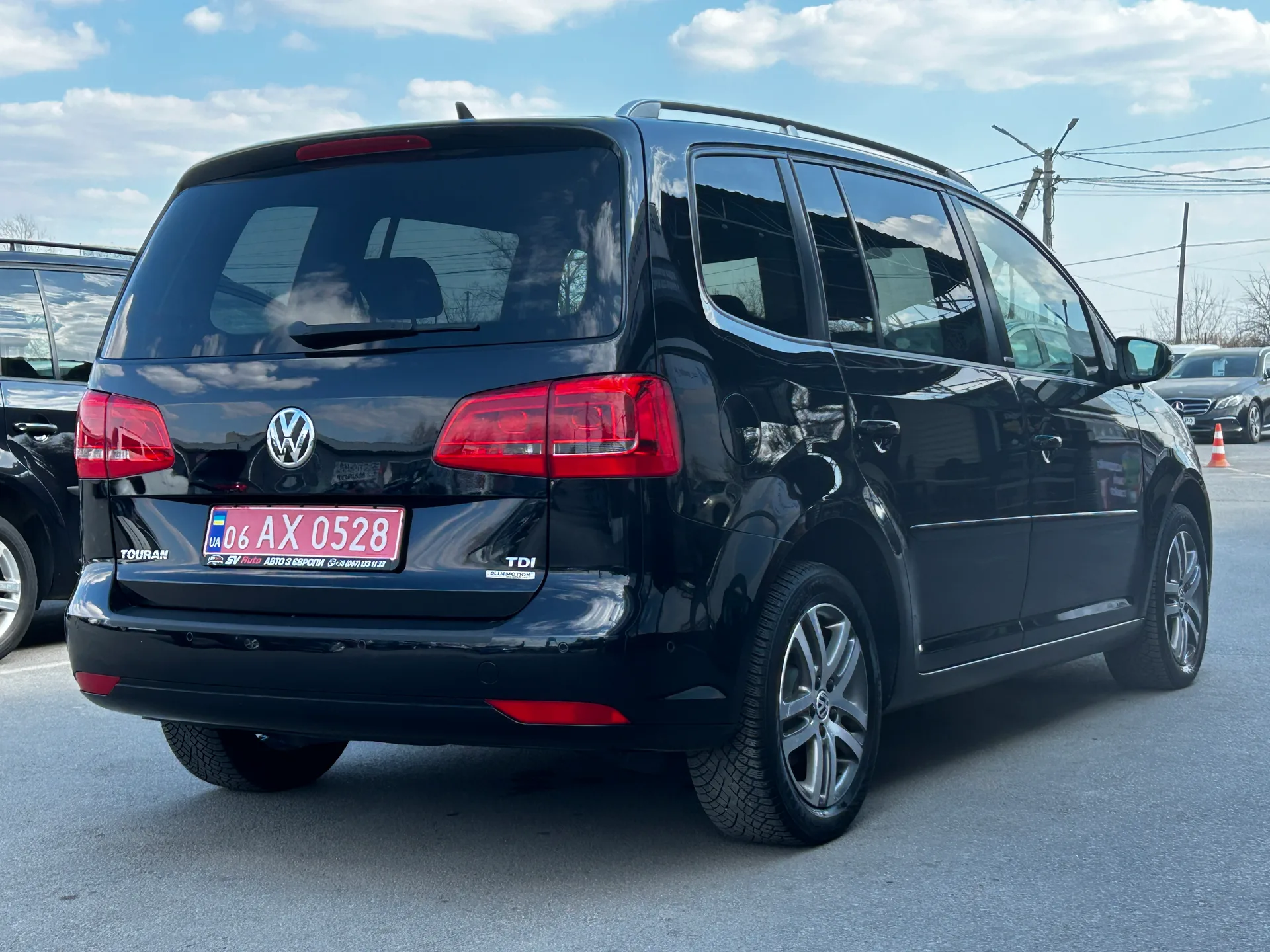 Volkswagen Touran — фото 3