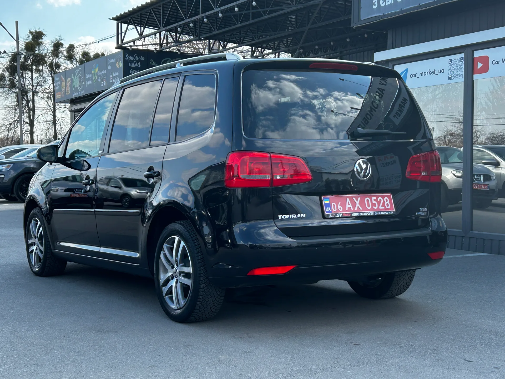Volkswagen Touran — фото 4