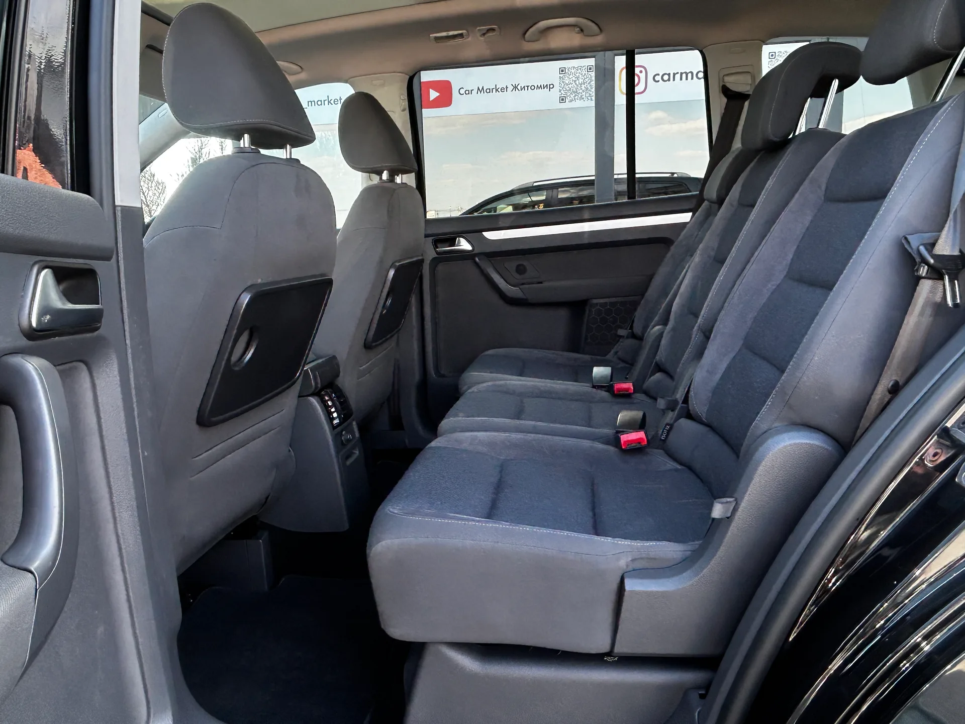 Volkswagen Touran — фото 7