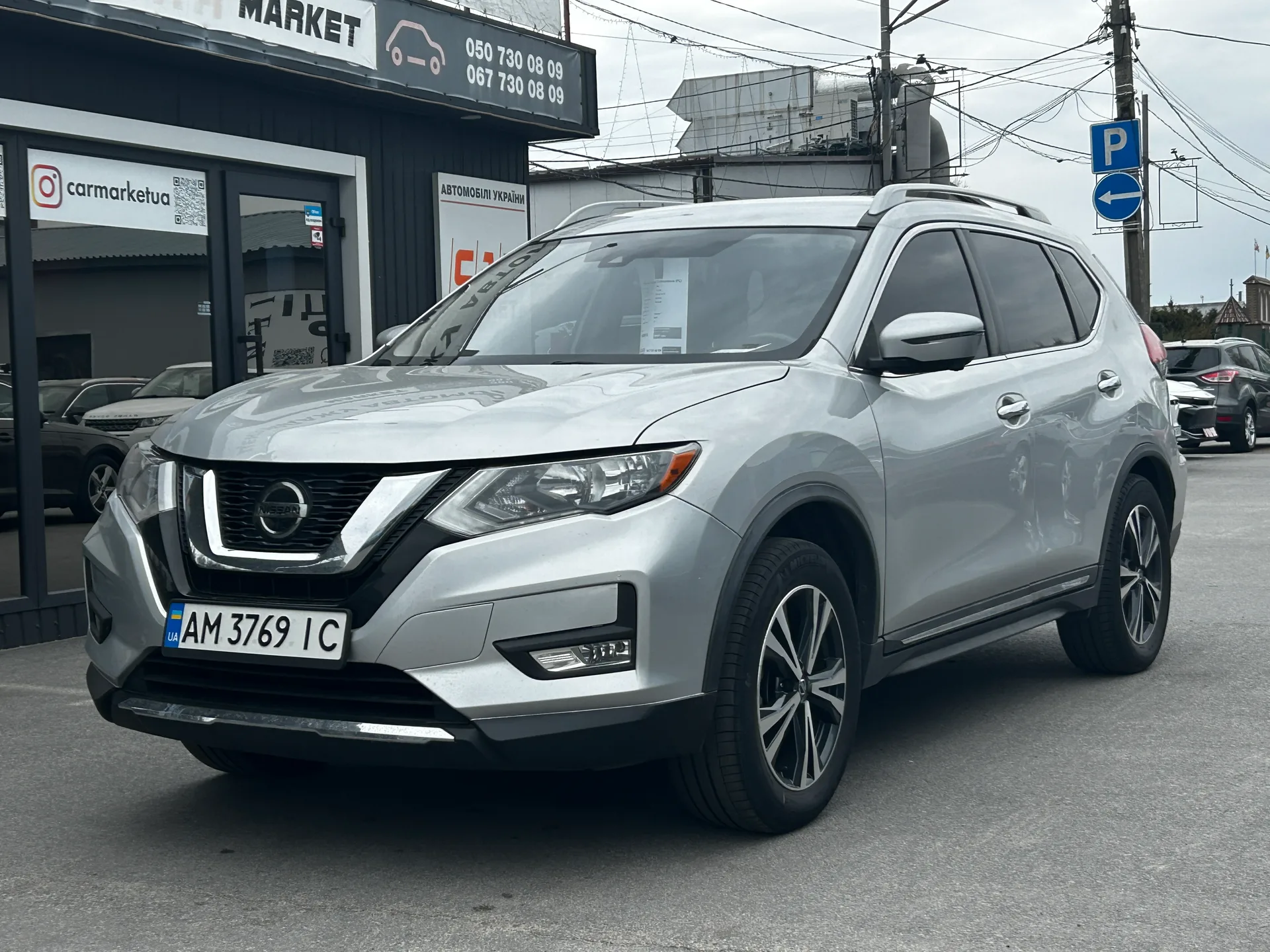 Nissan Rogue — фото 1