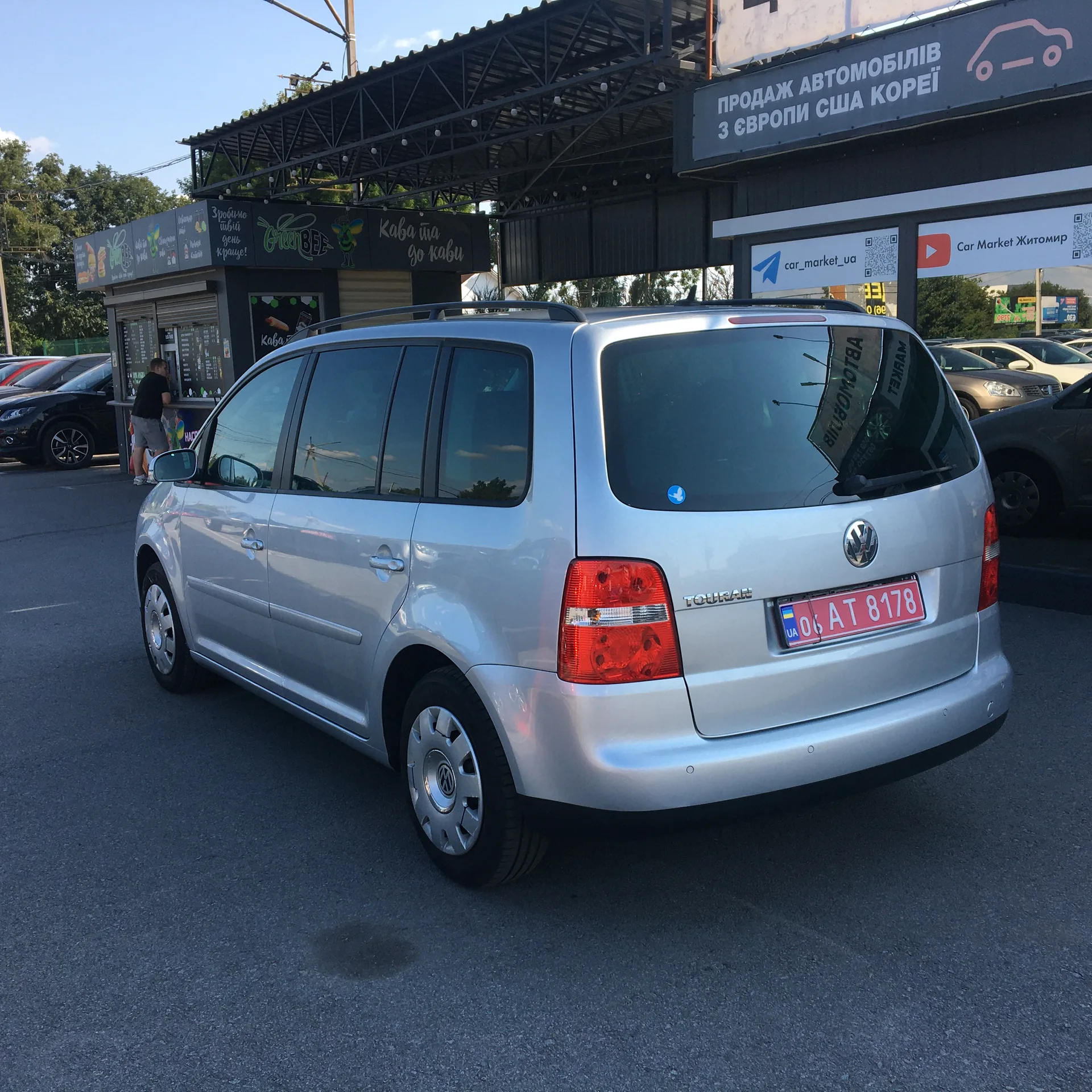 Volkswagen Touran — фото 3