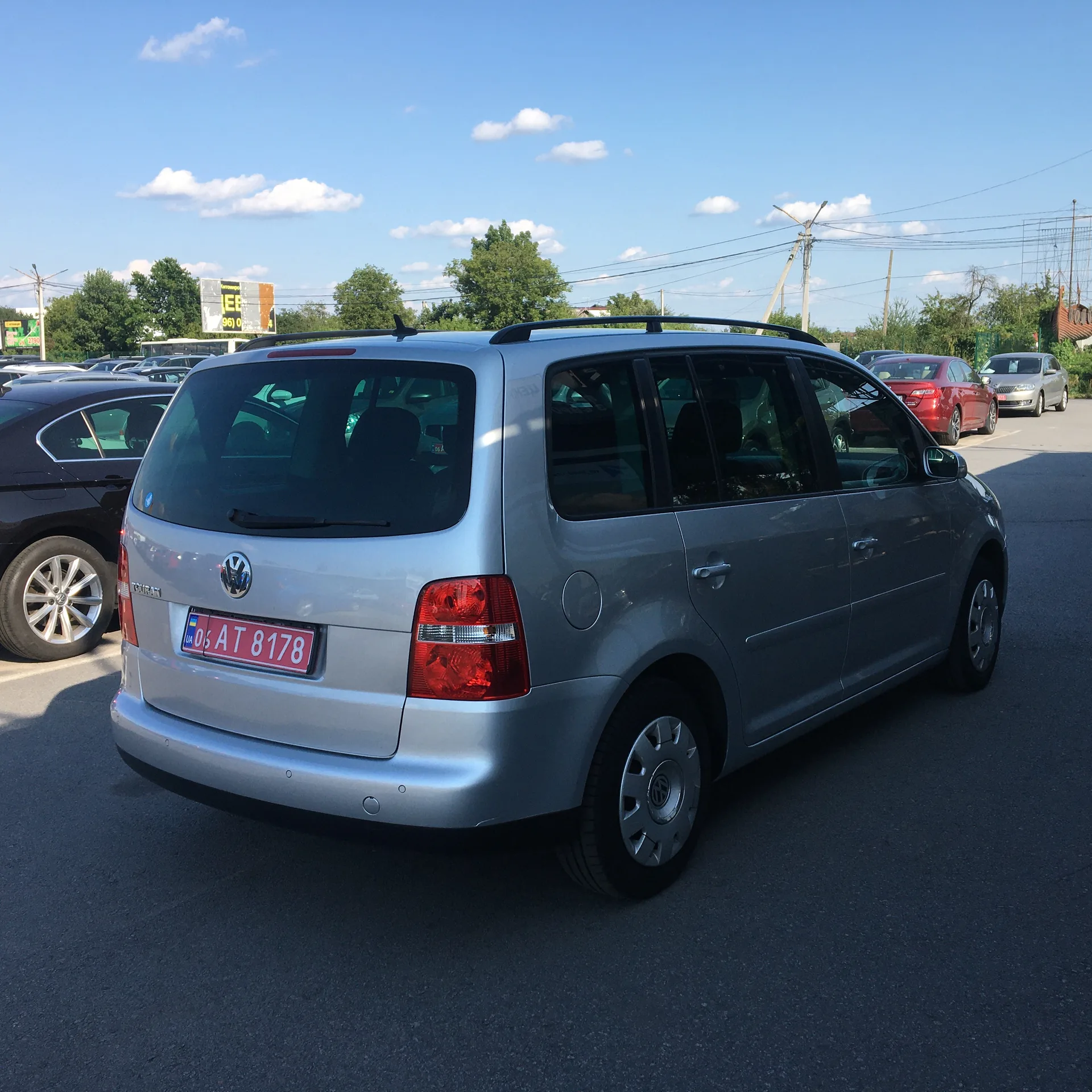 Volkswagen Touran — фото 4