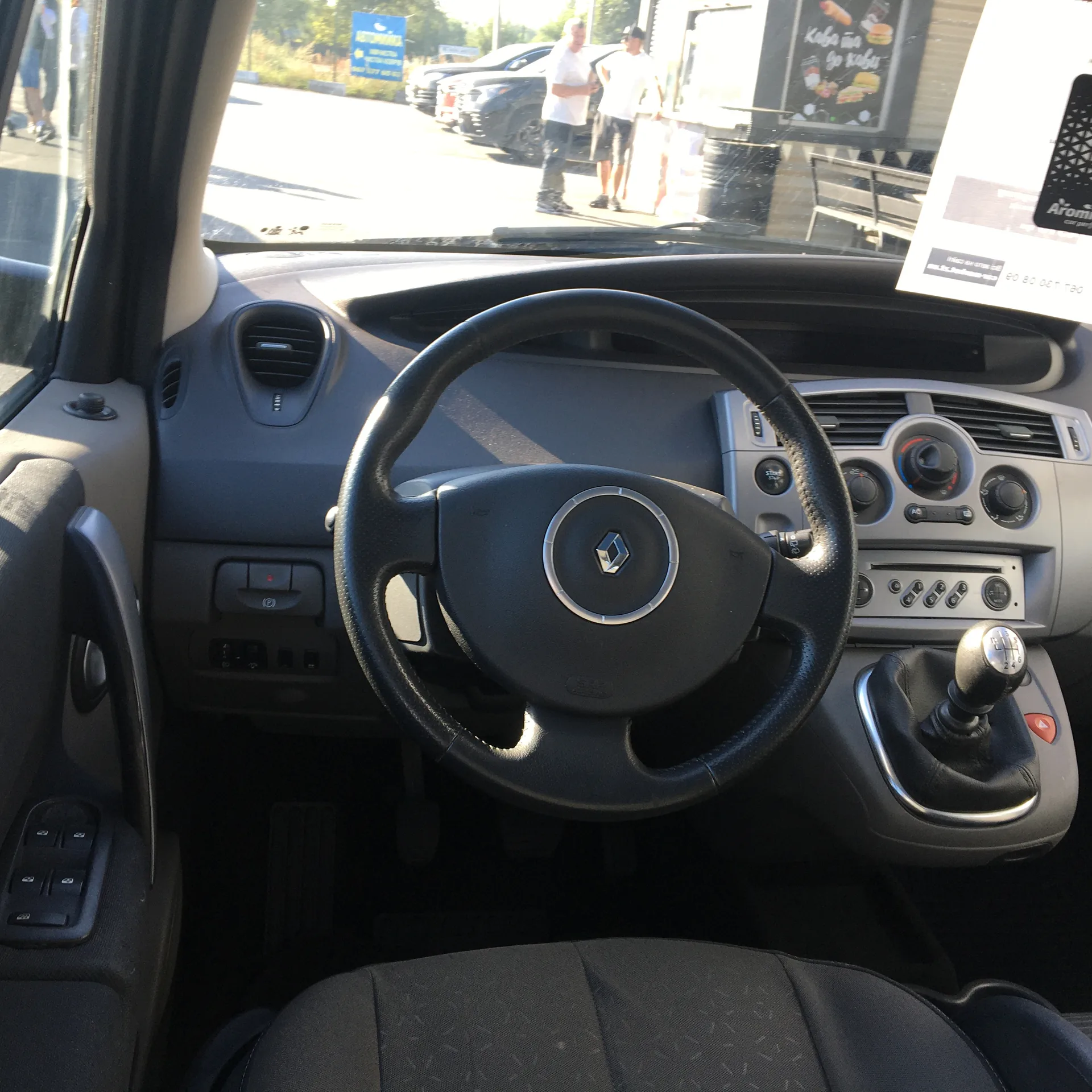 Renault Grand Scenic — фото 7