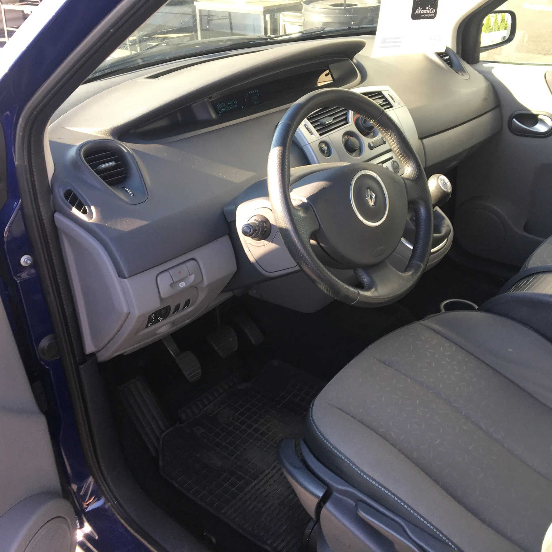 Renault Grand Scenic — фото 8