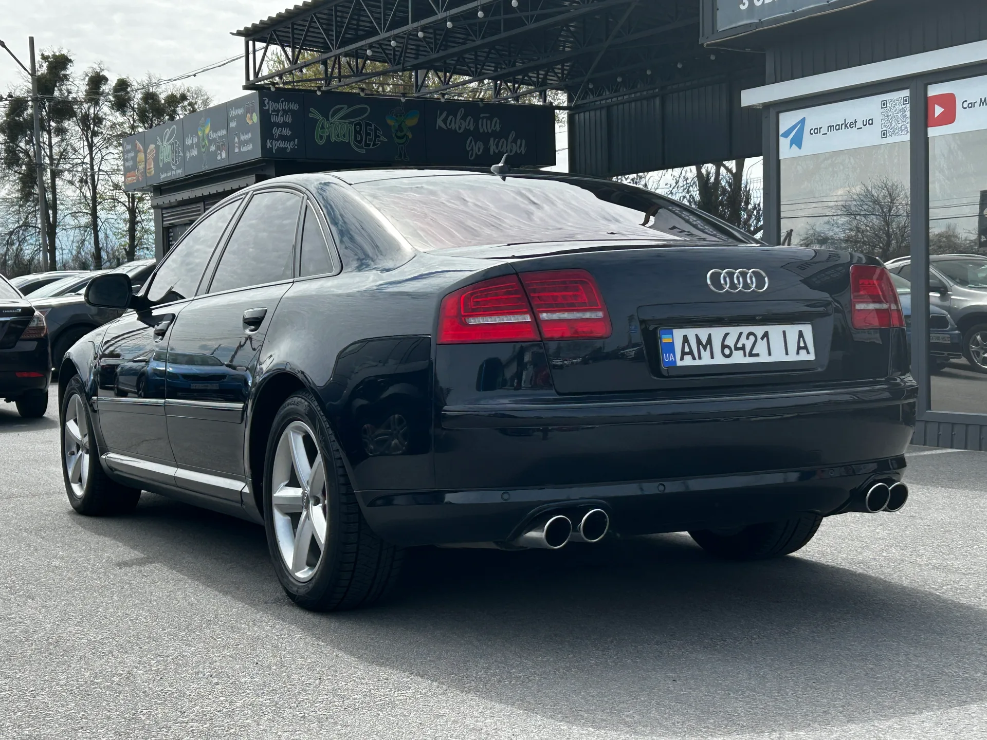 Audi A8 — фото 4