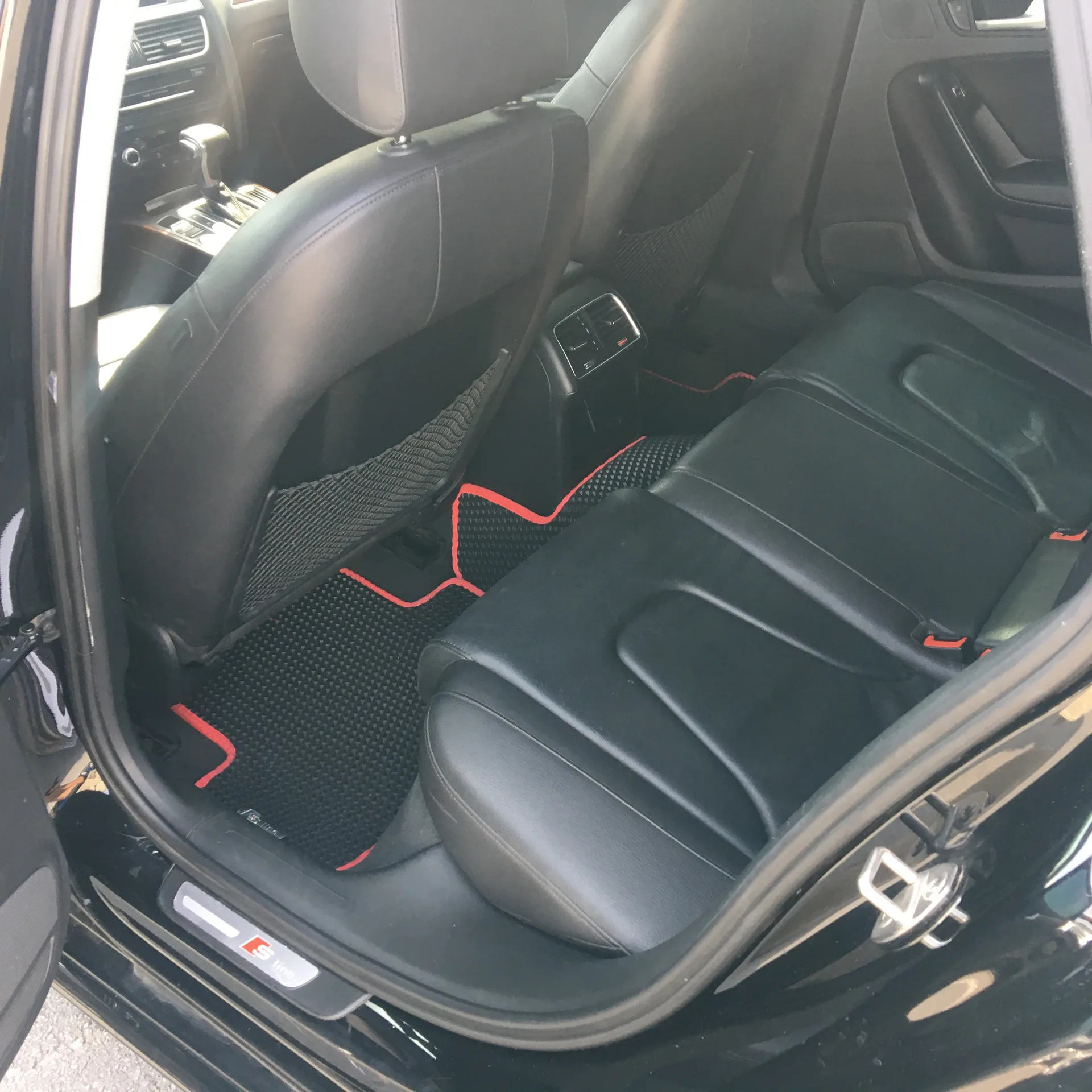 Audi A4 — фото 6