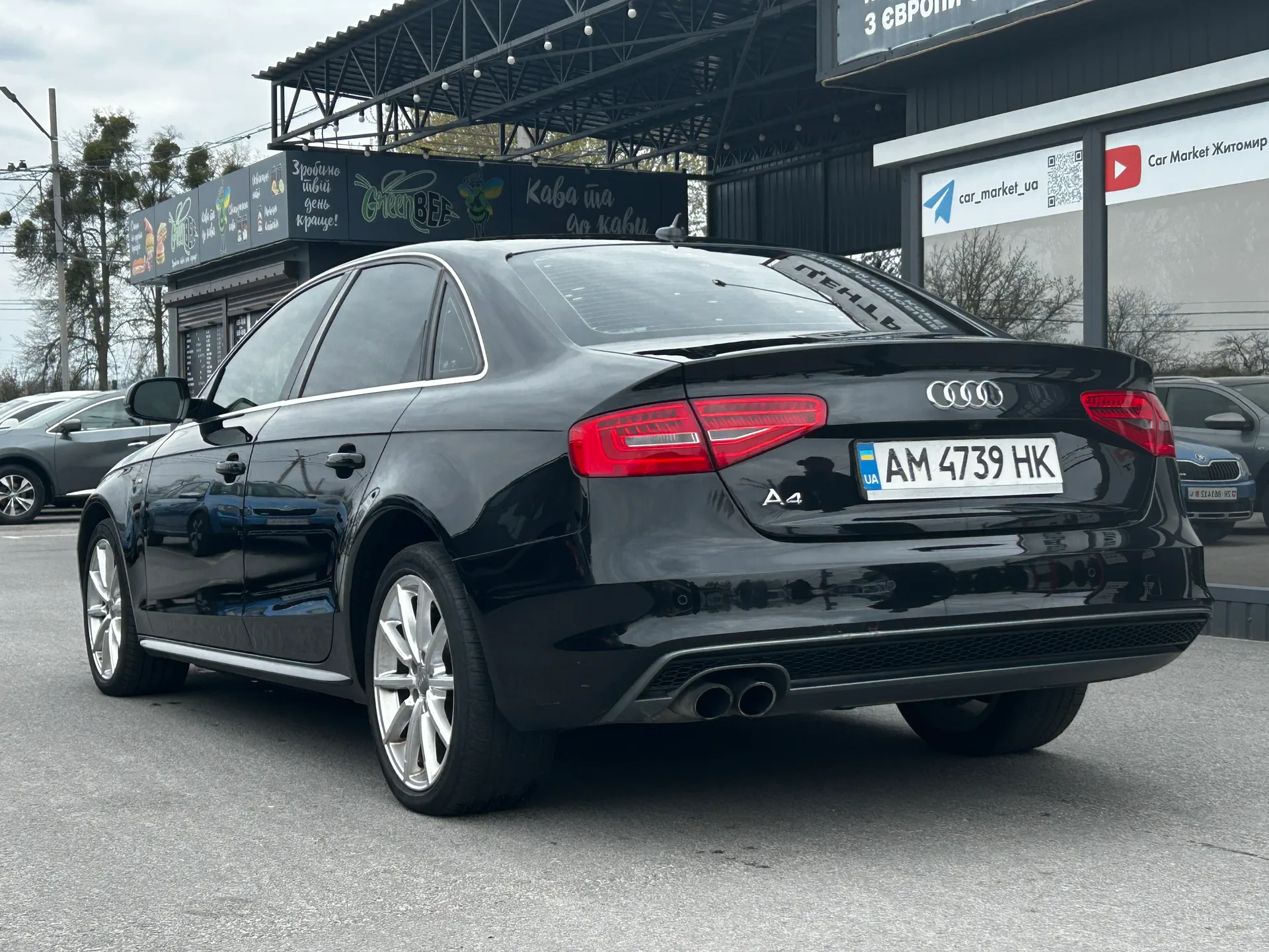 Audi A4 — фото 4