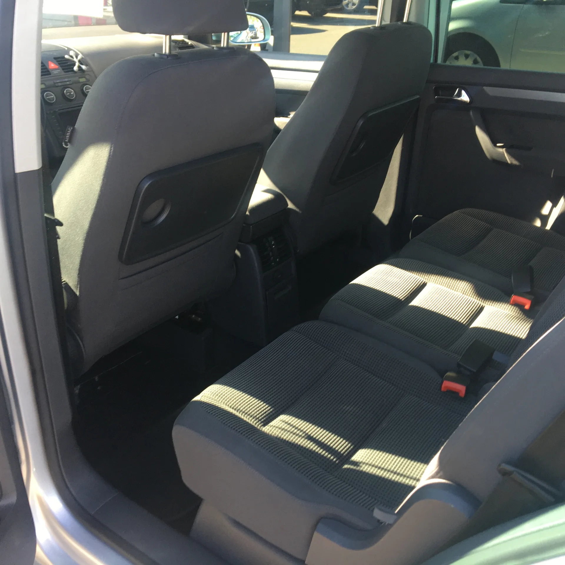 Volkswagen Touran — фото 6