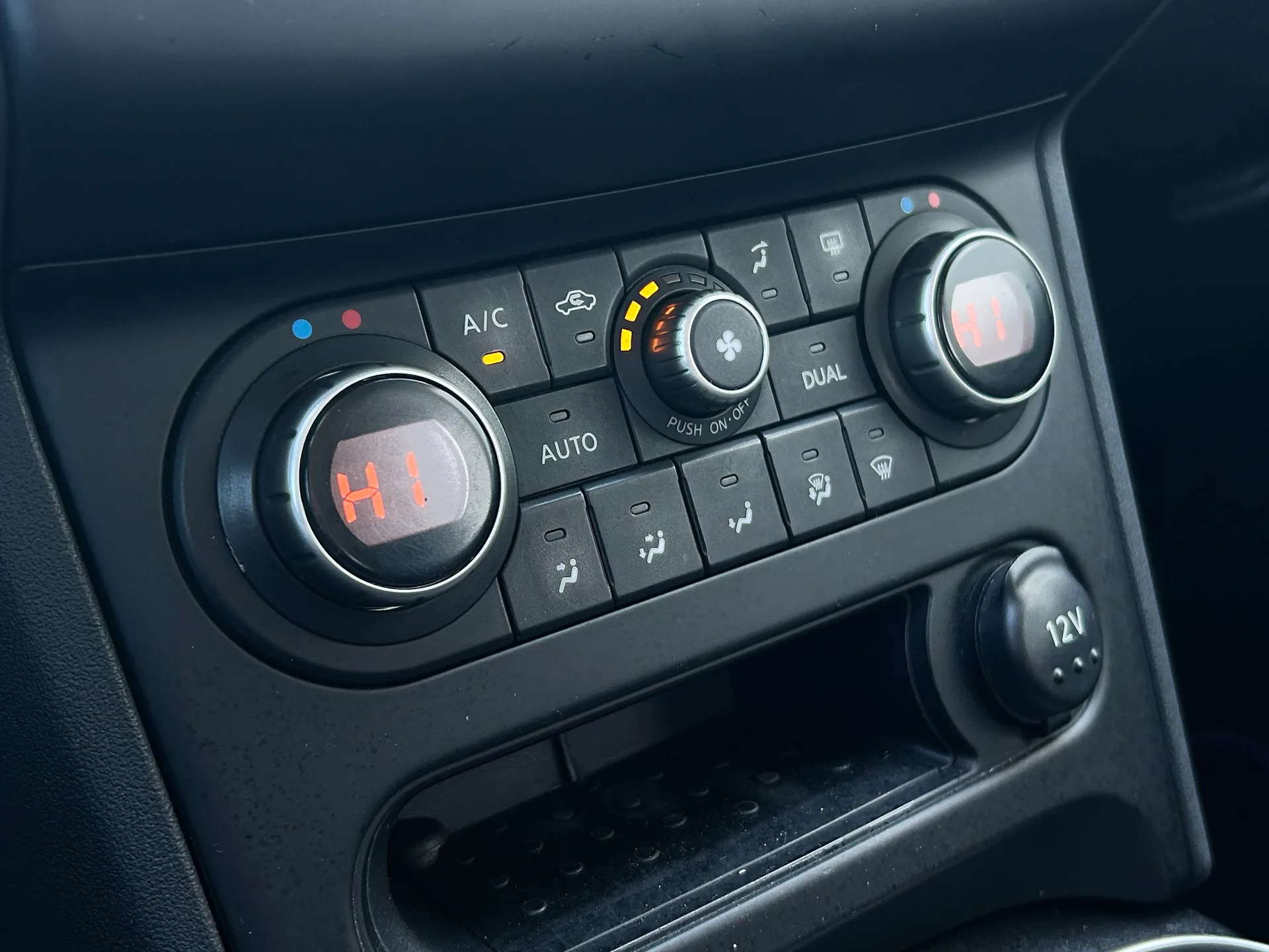 Nissan Qashqai — фото 9