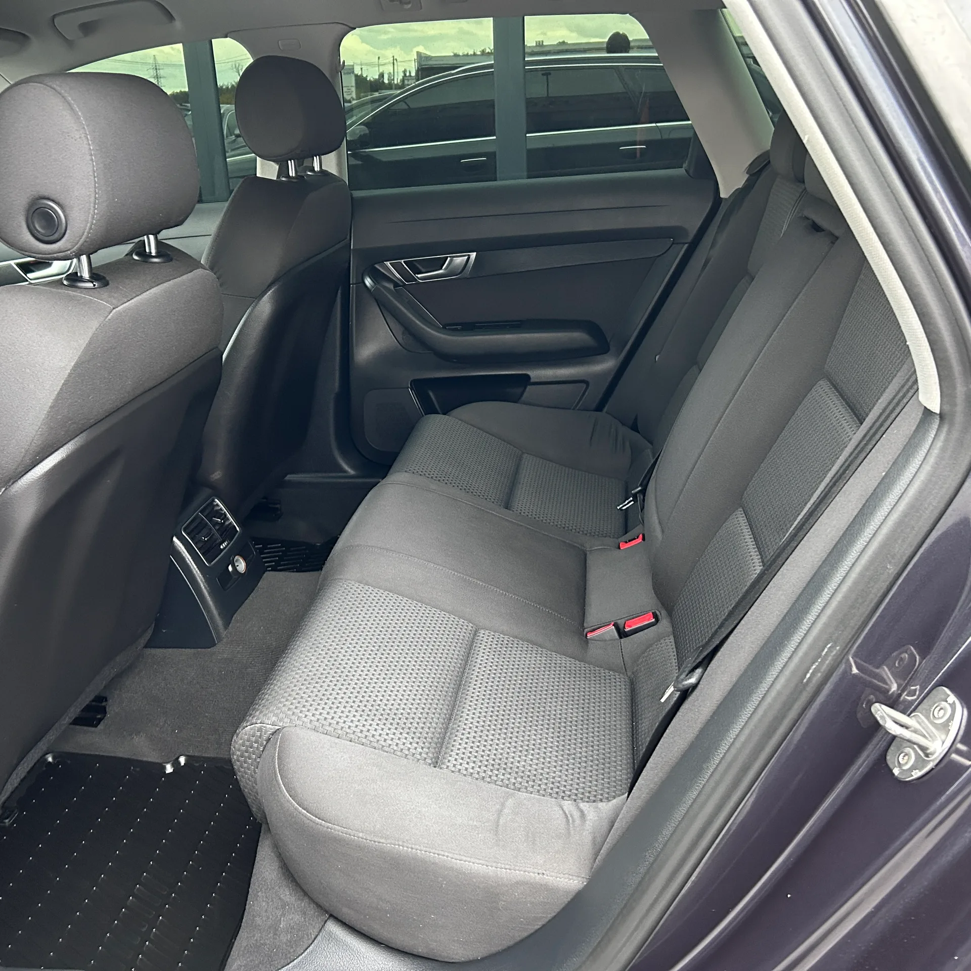 Audi A6 — фото 7