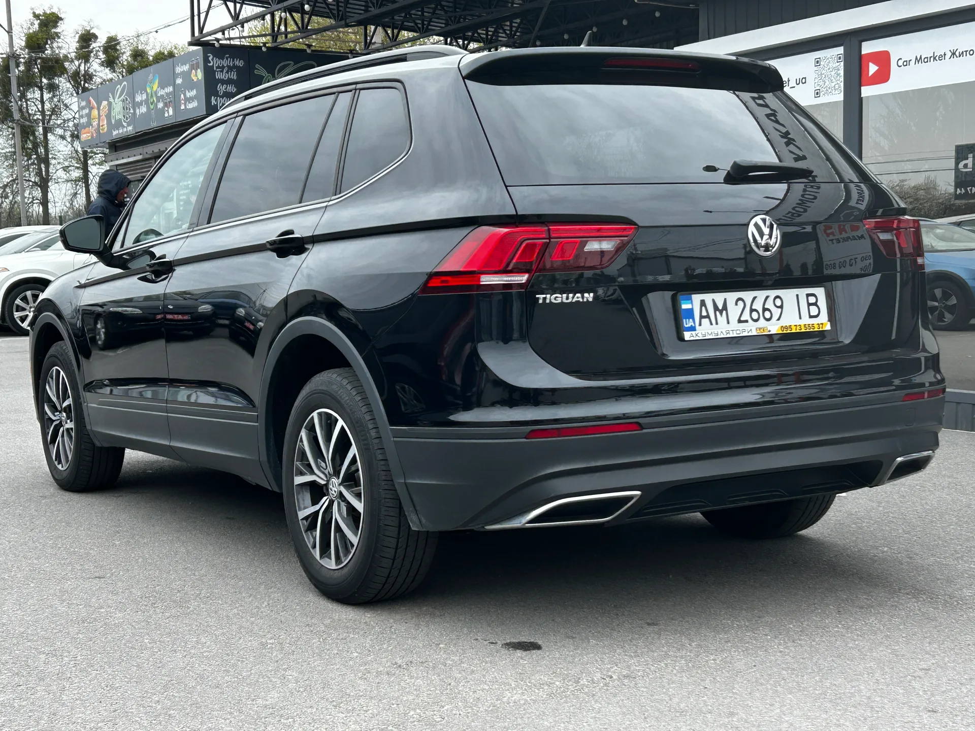 Volkswagen Tiguan — фото 4