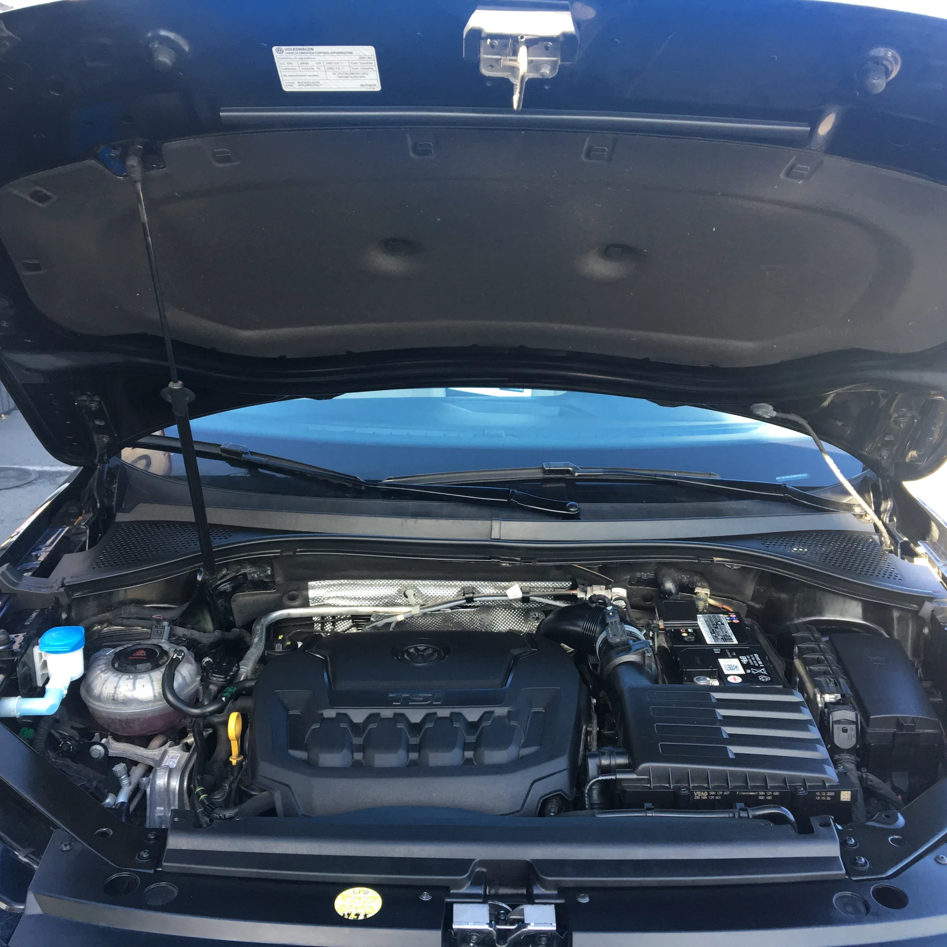 Volkswagen Tiguan — фото 9