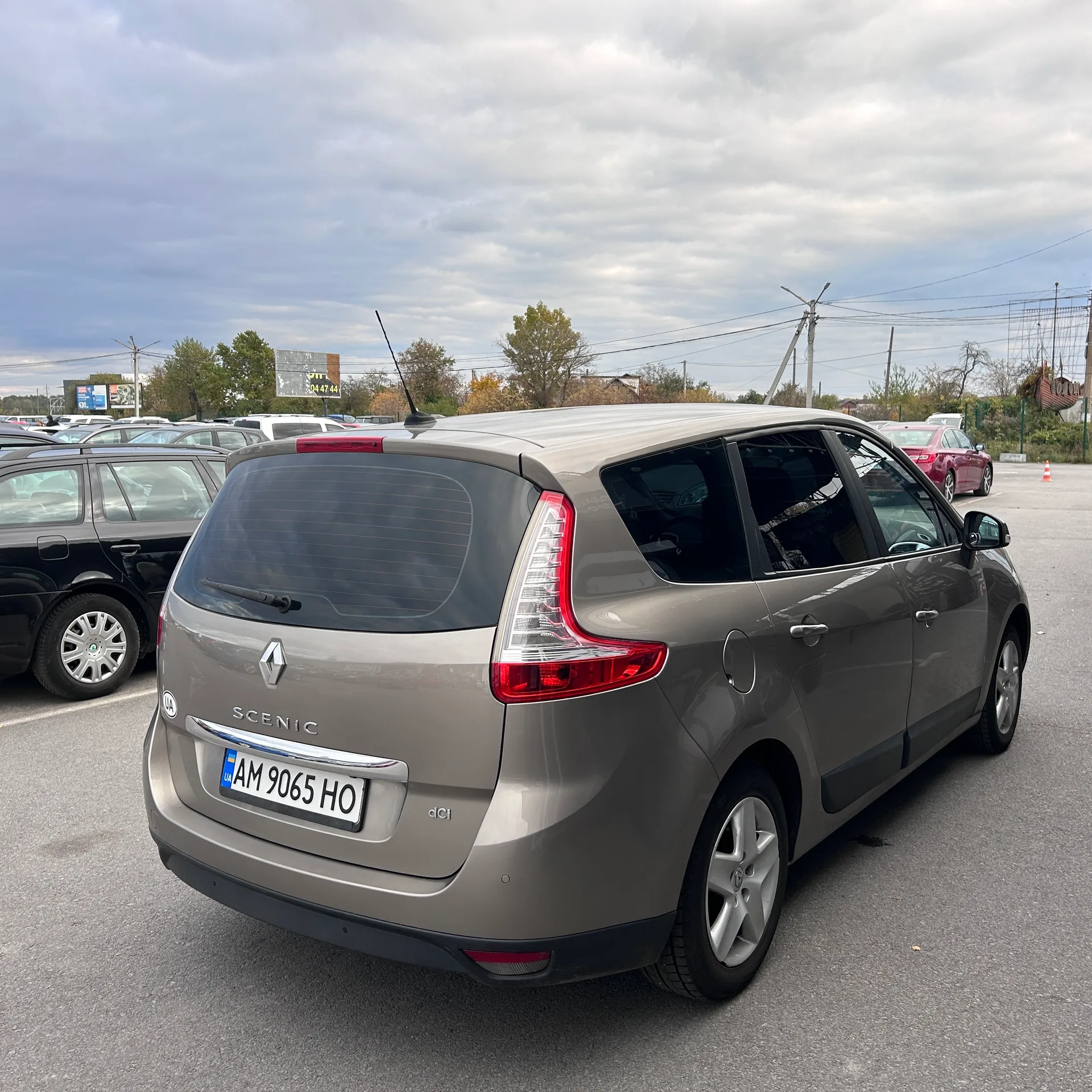 Renault Grand Scenic — фото 3