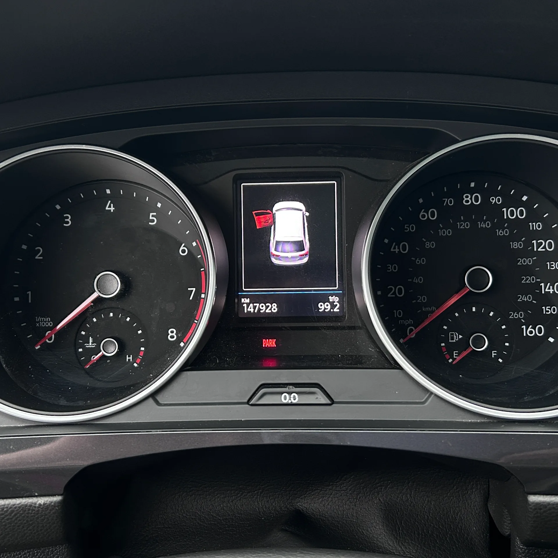 Volkswagen Tiguan — фото 9