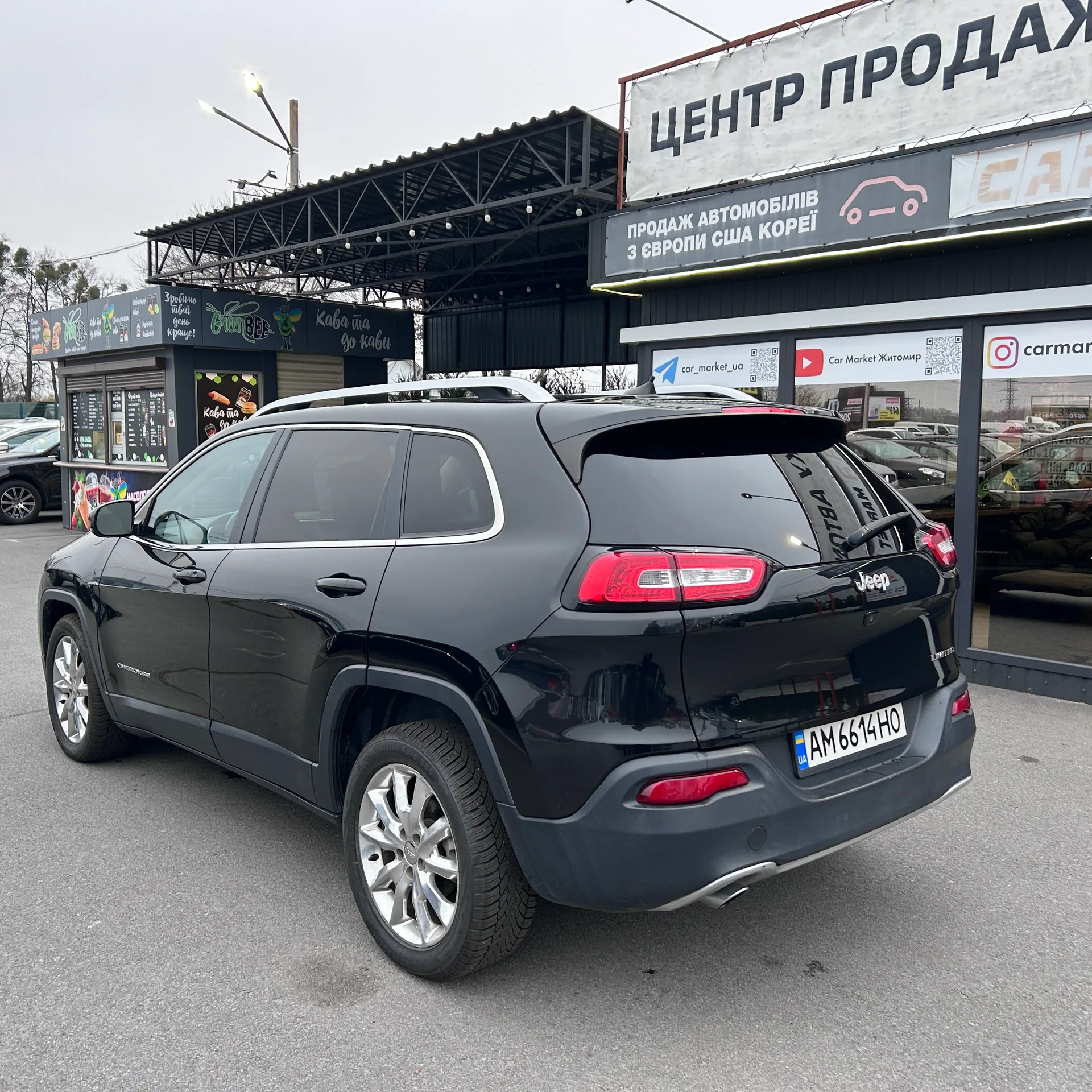 Jeep Cherokee — фото 4