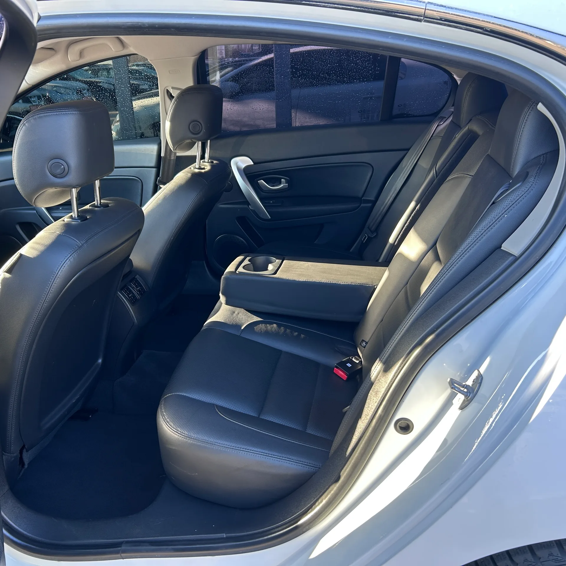 Renault Latitude — фото 7