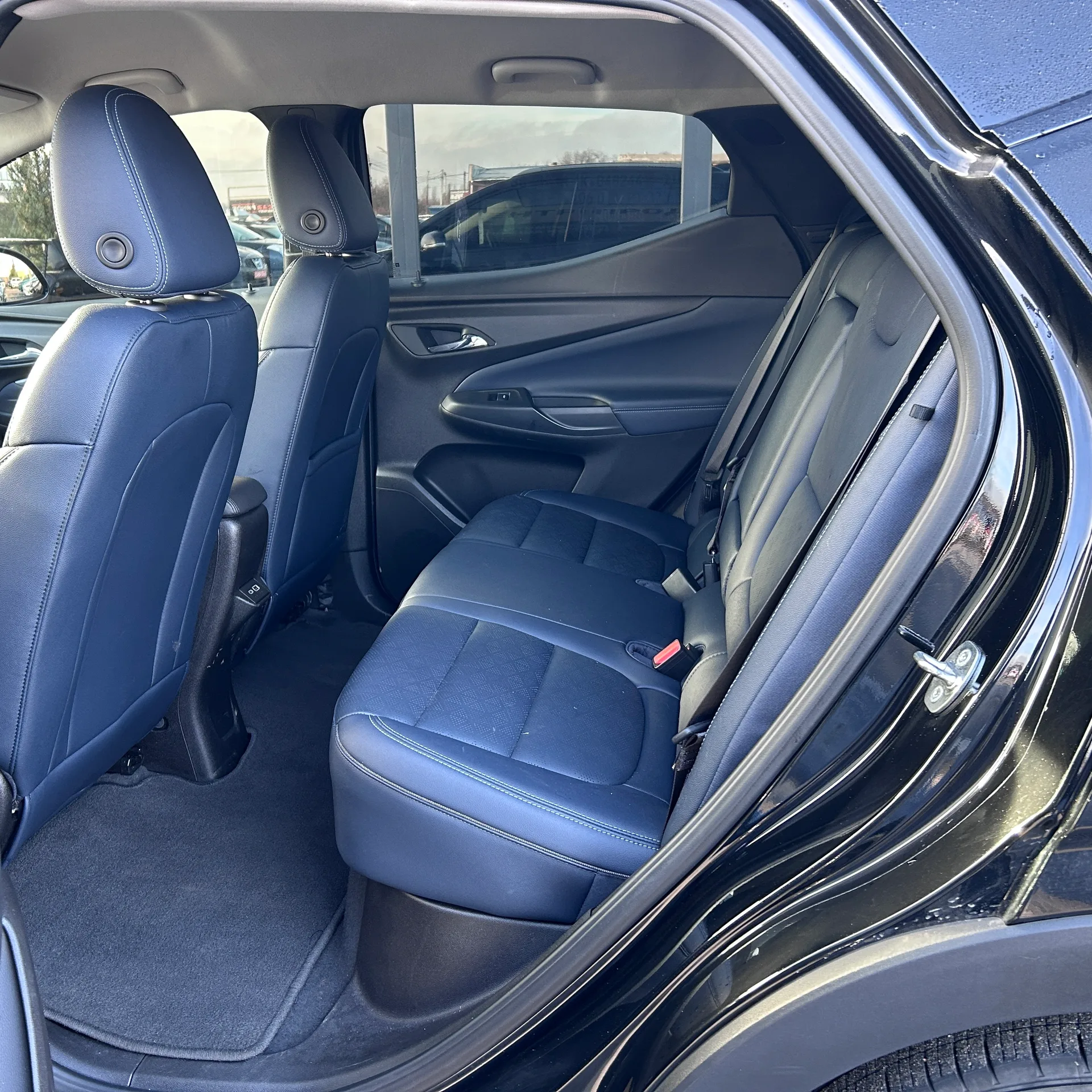 Chevrolet Bolt EUV — фото 7