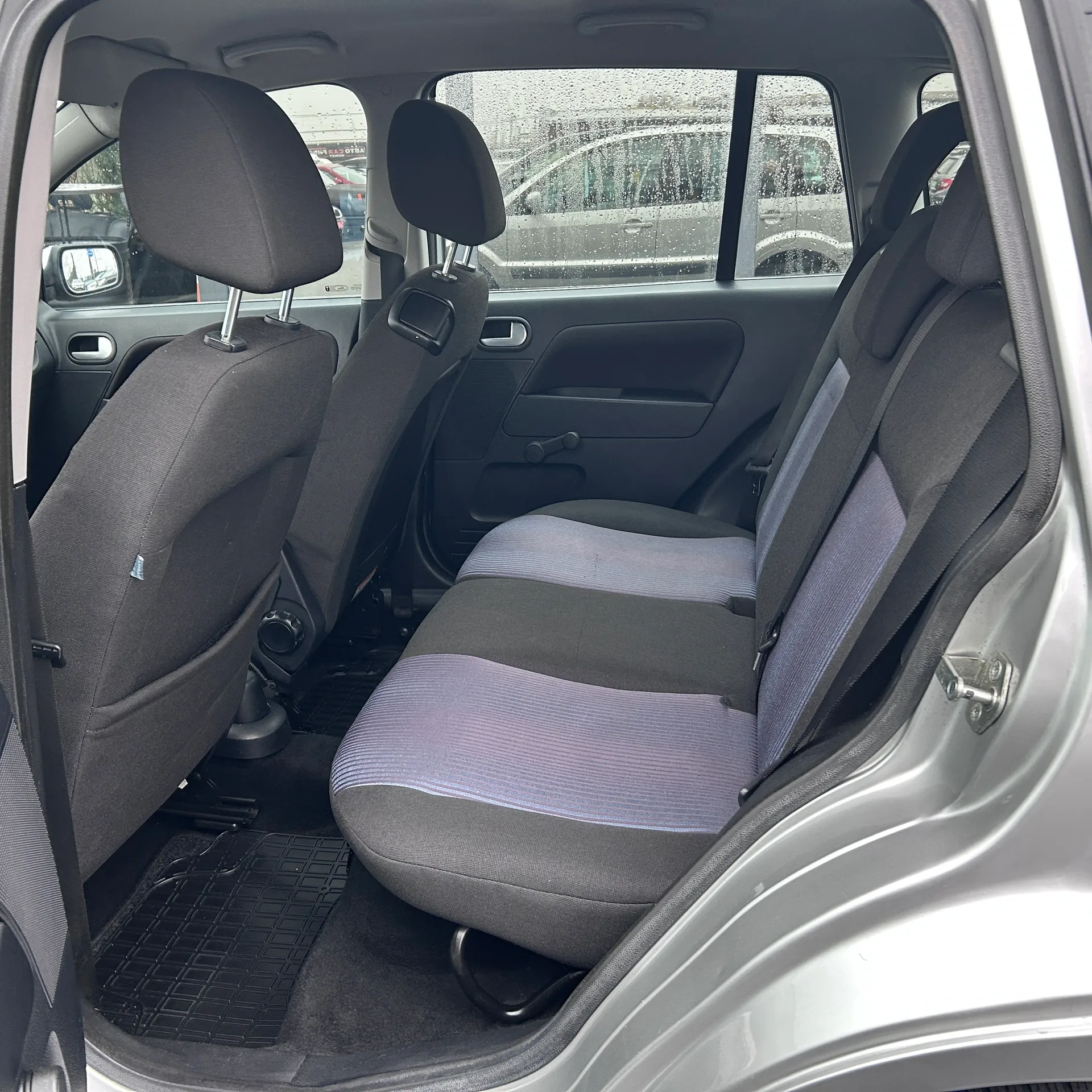 Ford Fusion — фото 7