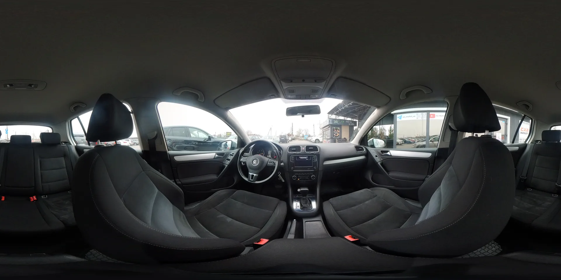 Volkswagen Golf — 360°