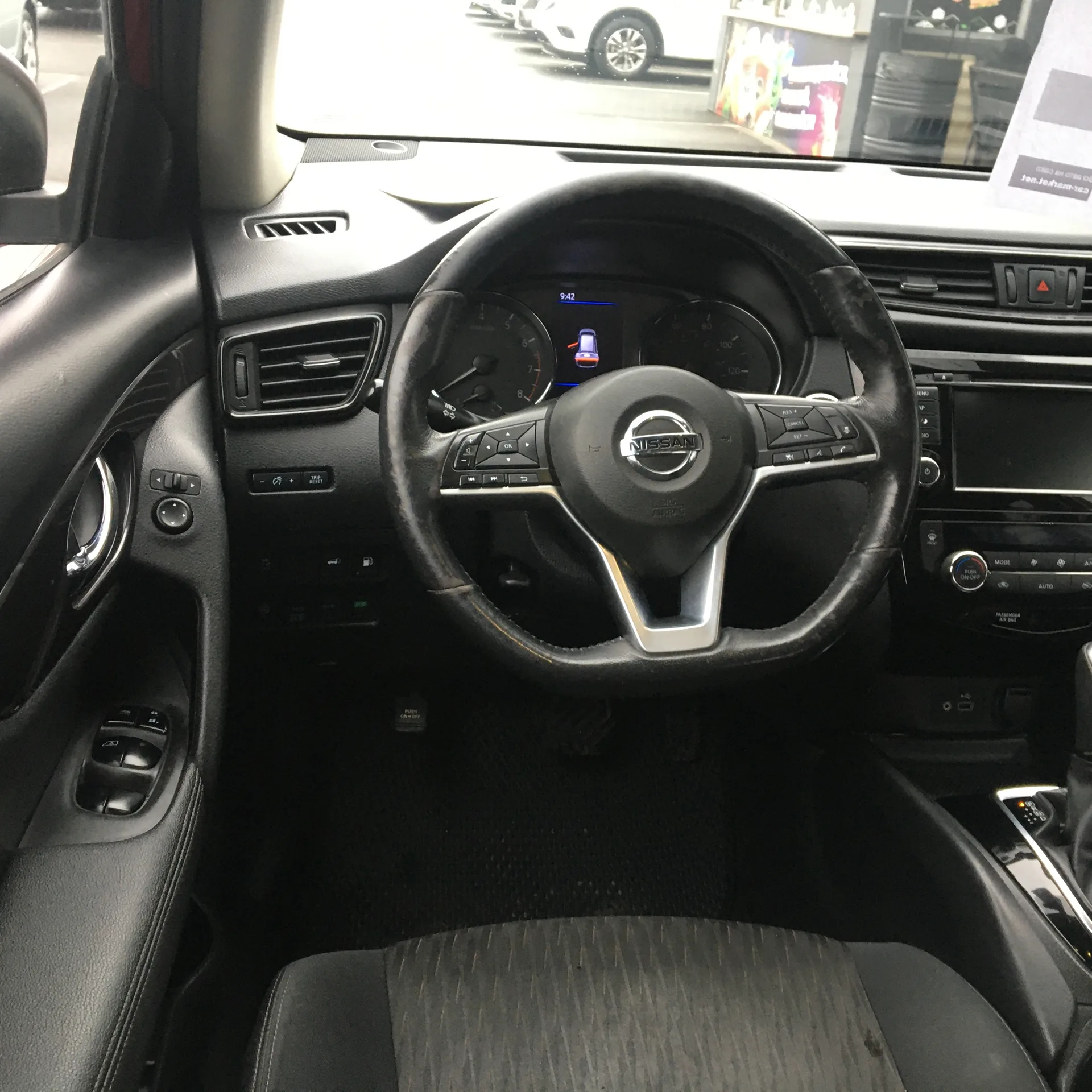 Nissan Rogue — фото 7