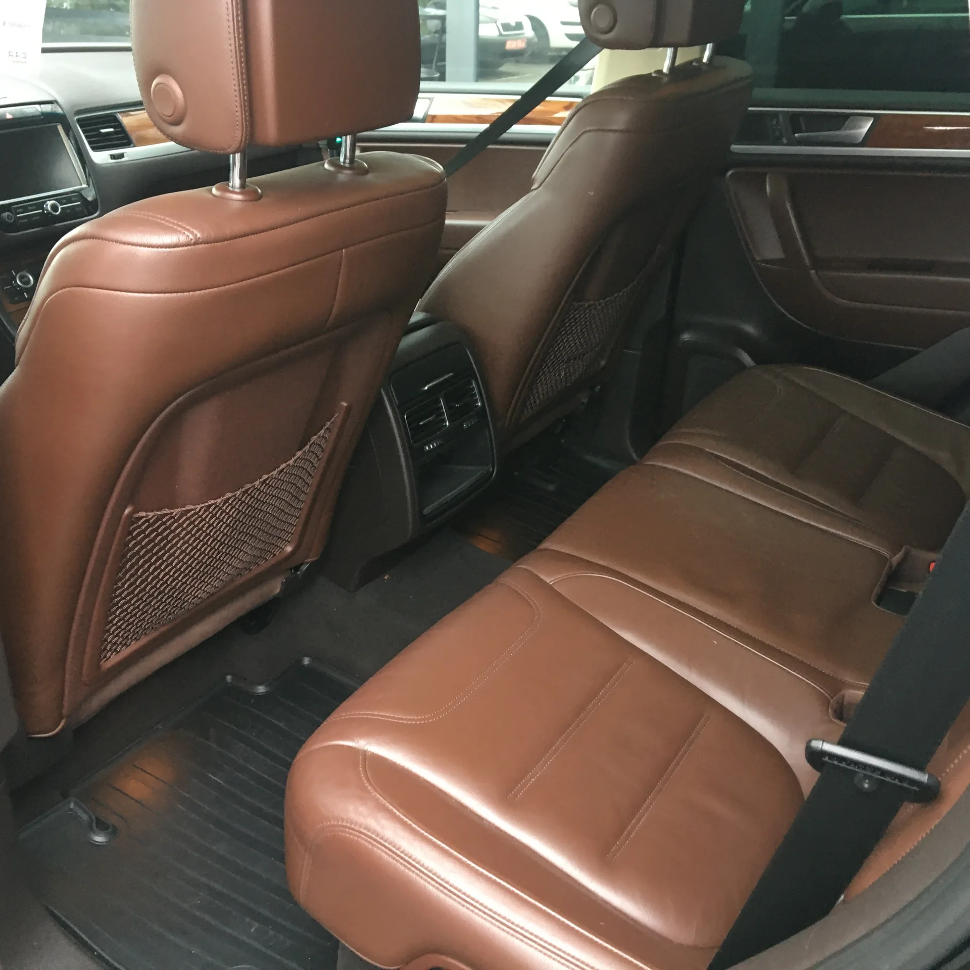 Volkswagen Touareg — фото 6