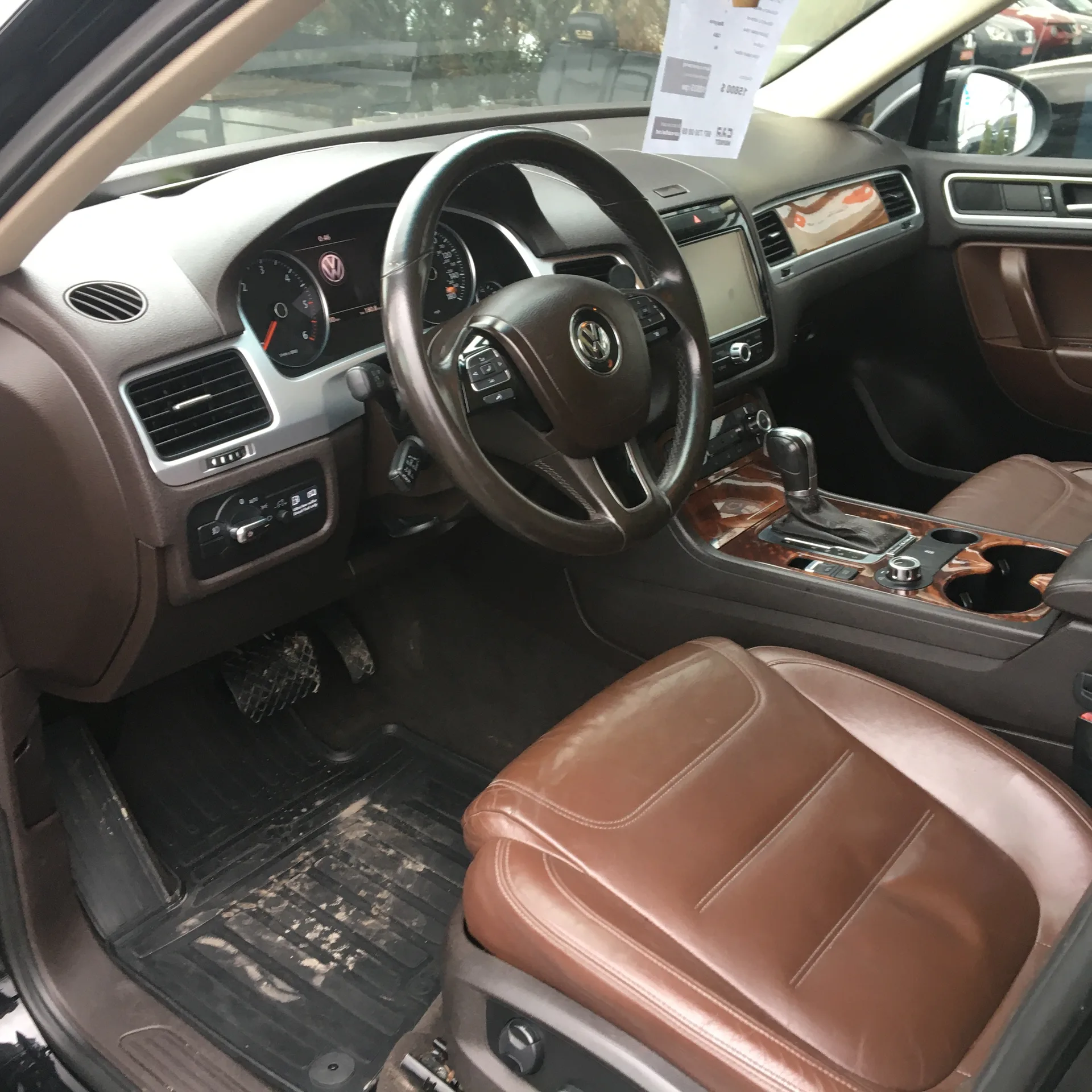 Volkswagen Touareg — фото 8