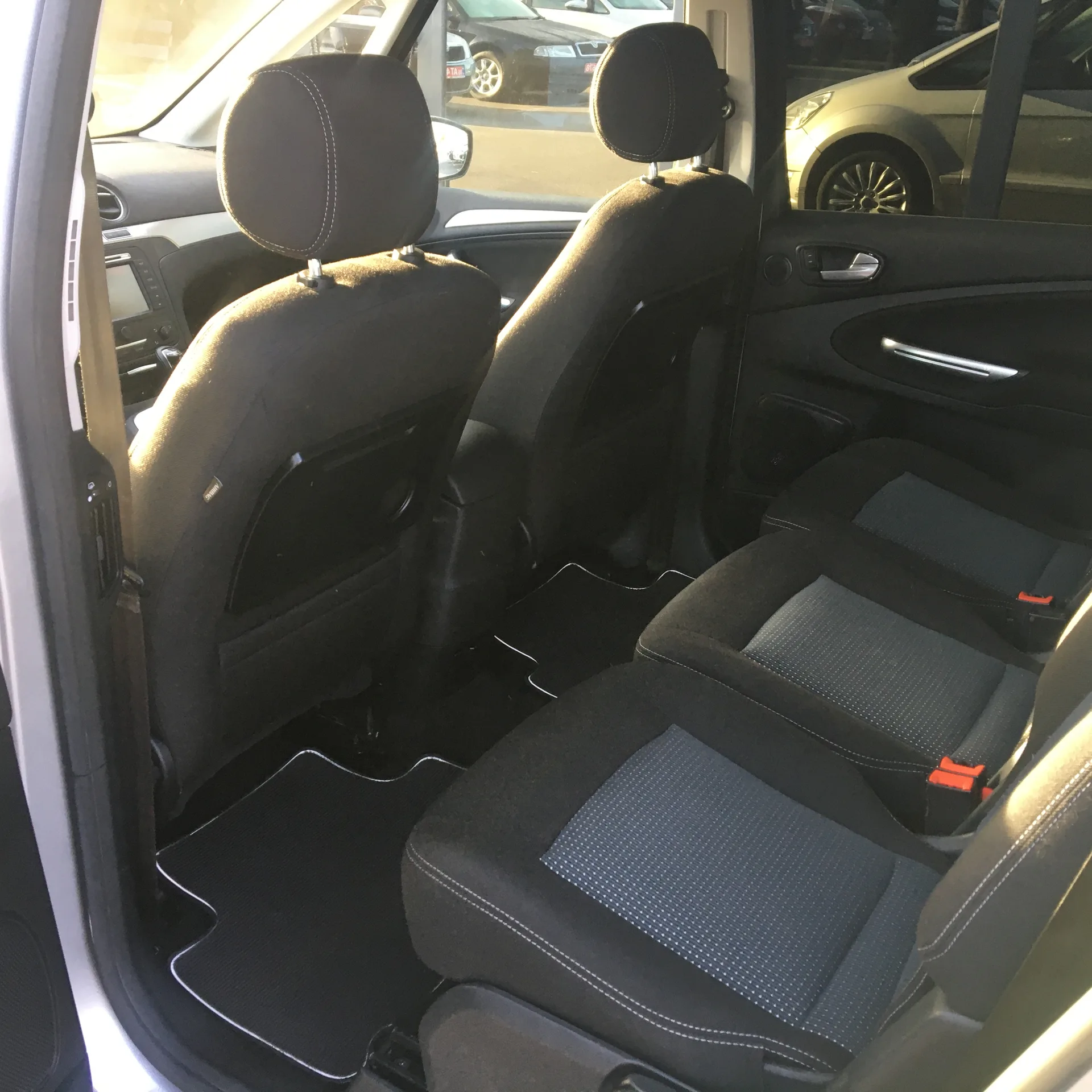 Ford Galaxie — фото 5