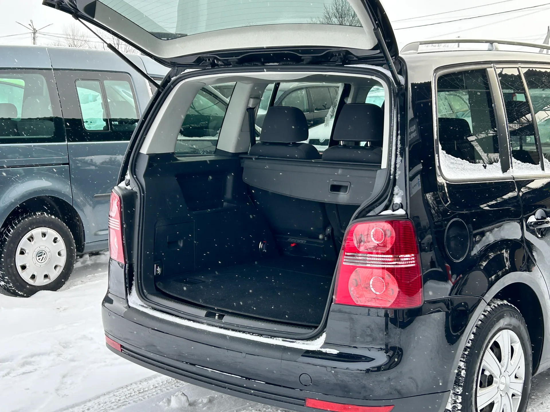 Volkswagen Touran — фото 5